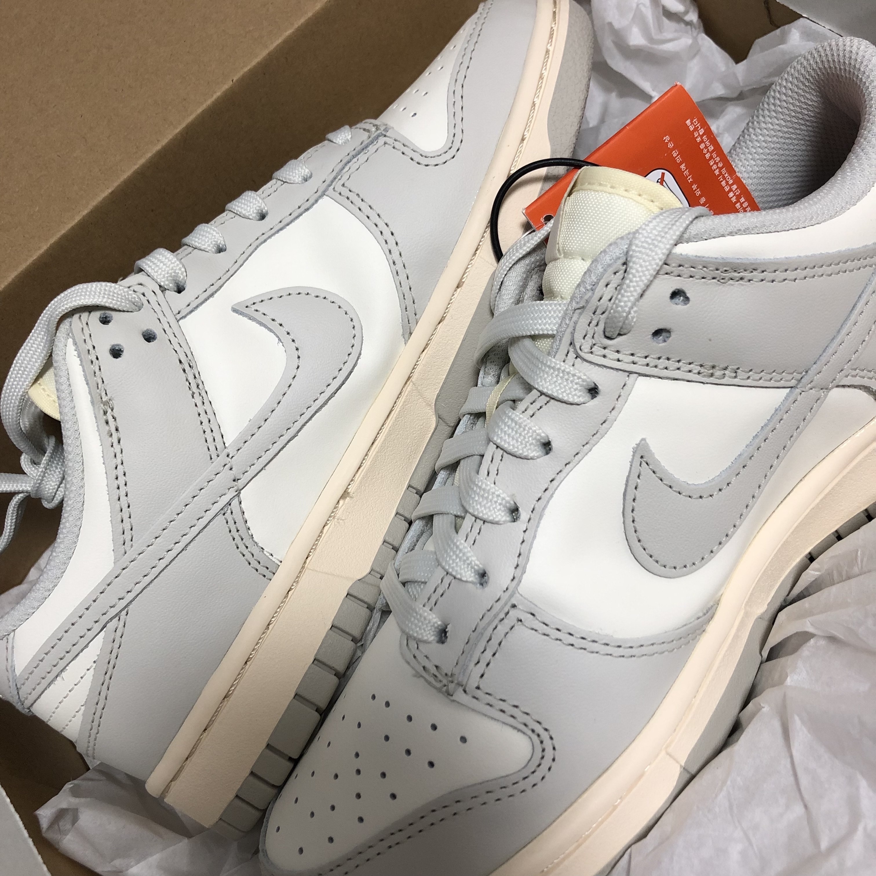 (W) Nike Dunk Low Light Bone 착용 스타일