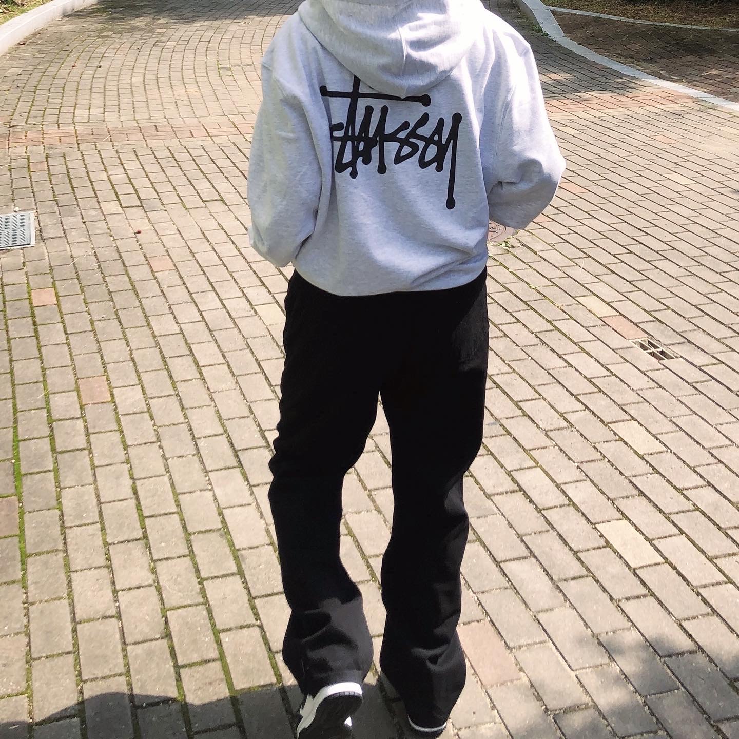 Stussy Basic Stussy Zip Hoodie Ash Heather 2021, Nike Dunk Low Retro Black 착용 스타일 - 3