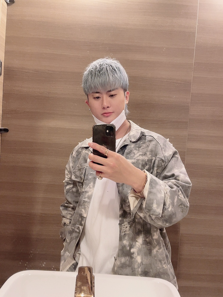 KREAM 프로필 이미지