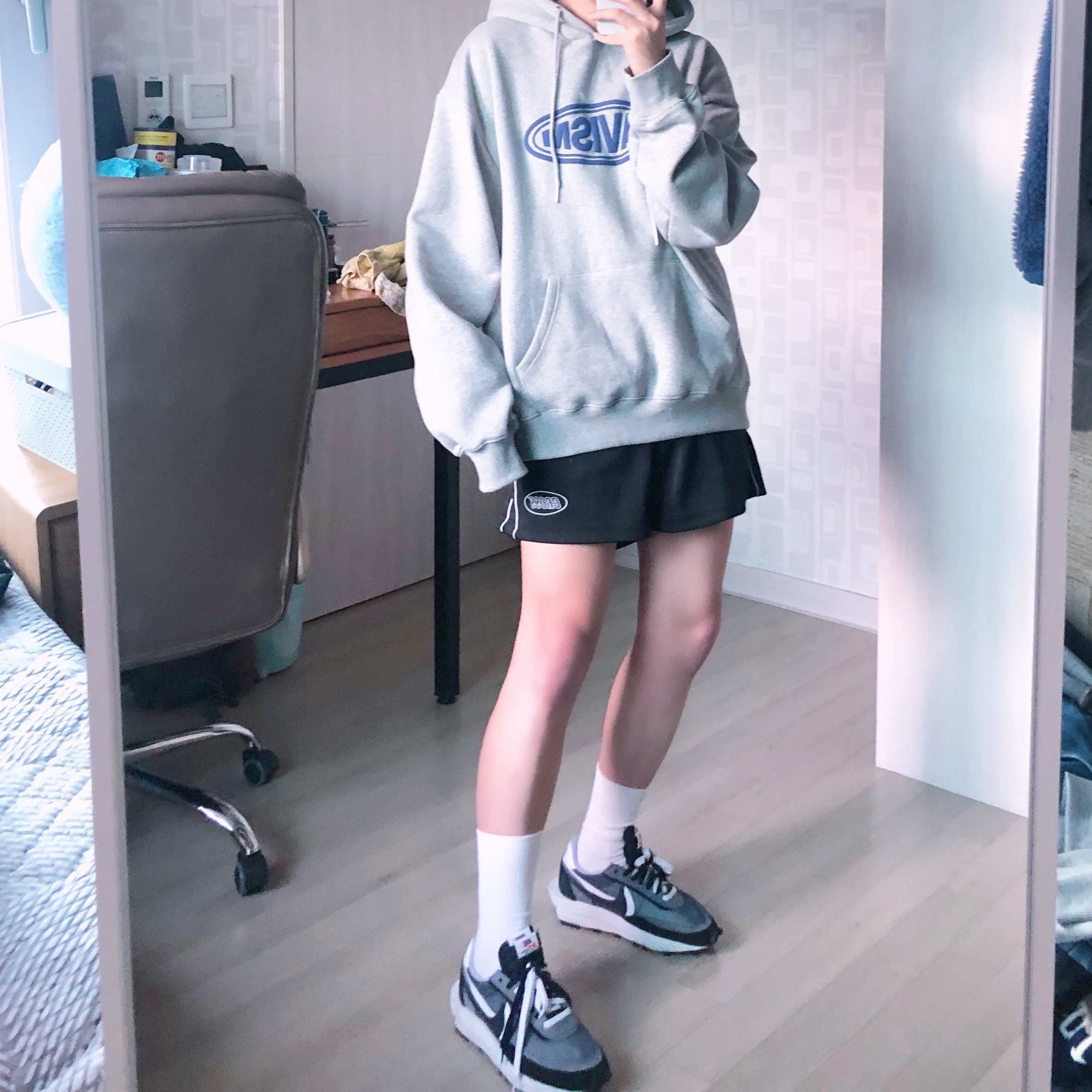 Nike x Sacai LDWaffle Black 착용 스타일
