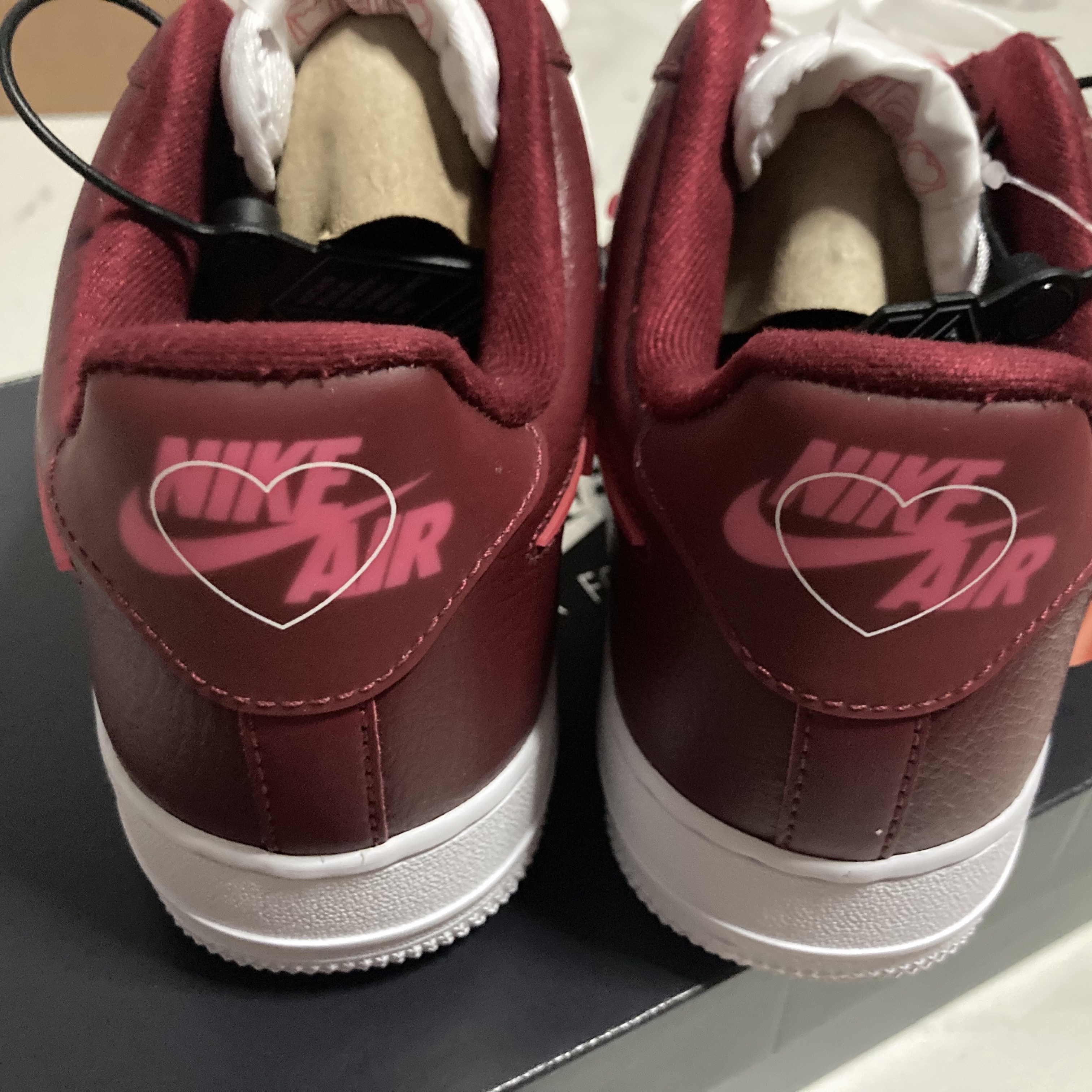 (W) Nike Air Force 1 '07 SE Low Love for All 착용 스타일 - 4