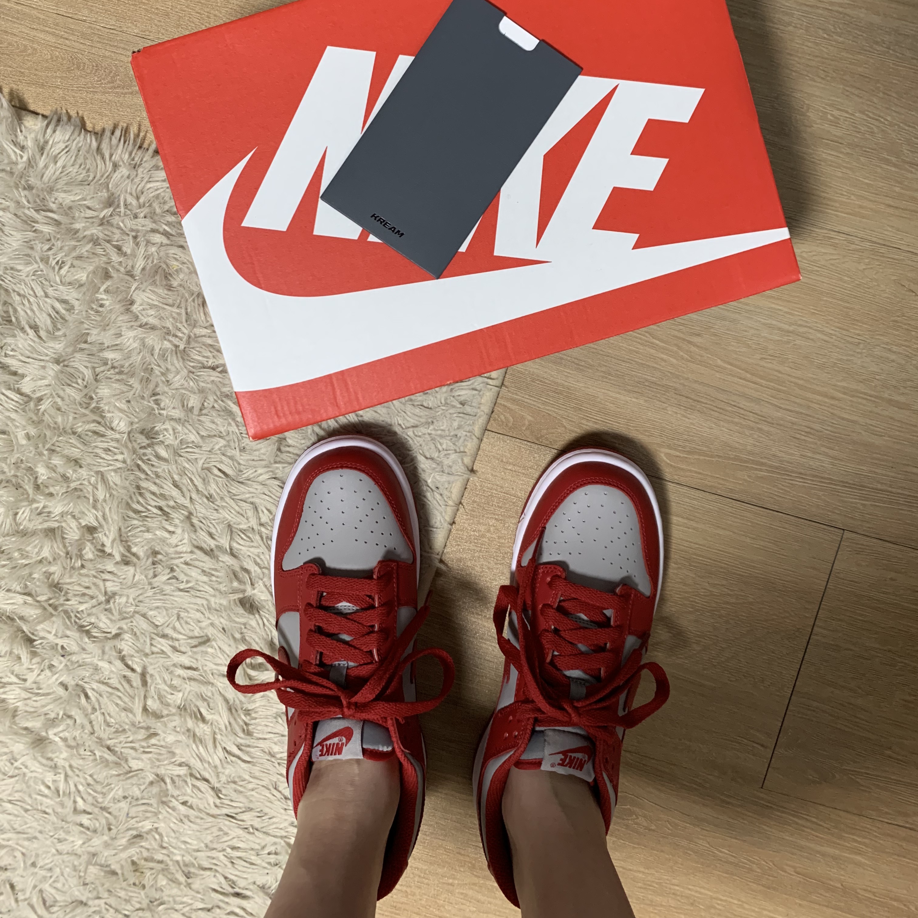 Nike Dunk Low Retro Medium Grey, (GS) Nike Dunk Low Retro Medium Grey 착용 스타일 - 2