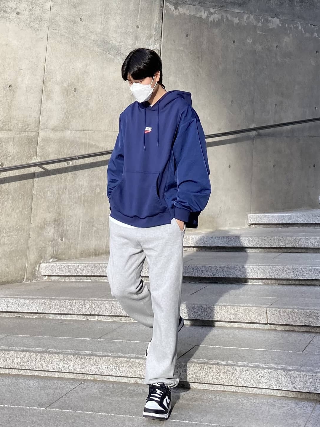 Nike NSW Hoodie BRS Midnight Navy, Nike Dunk Low Retro Black 착용 스타일