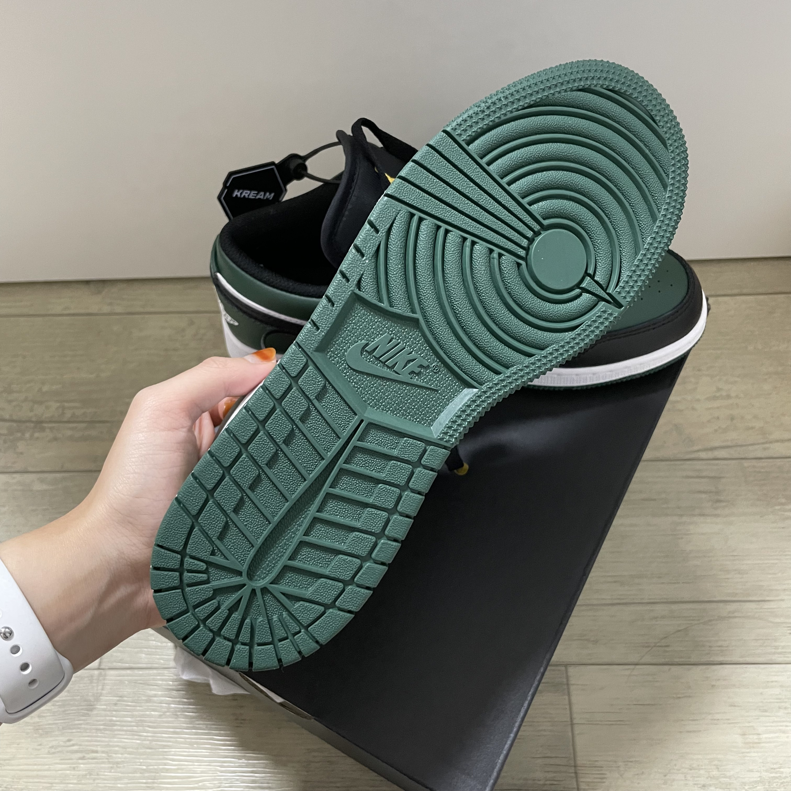(GS) Jordan 1 Low Green Toe 착용 스타일 - 3
