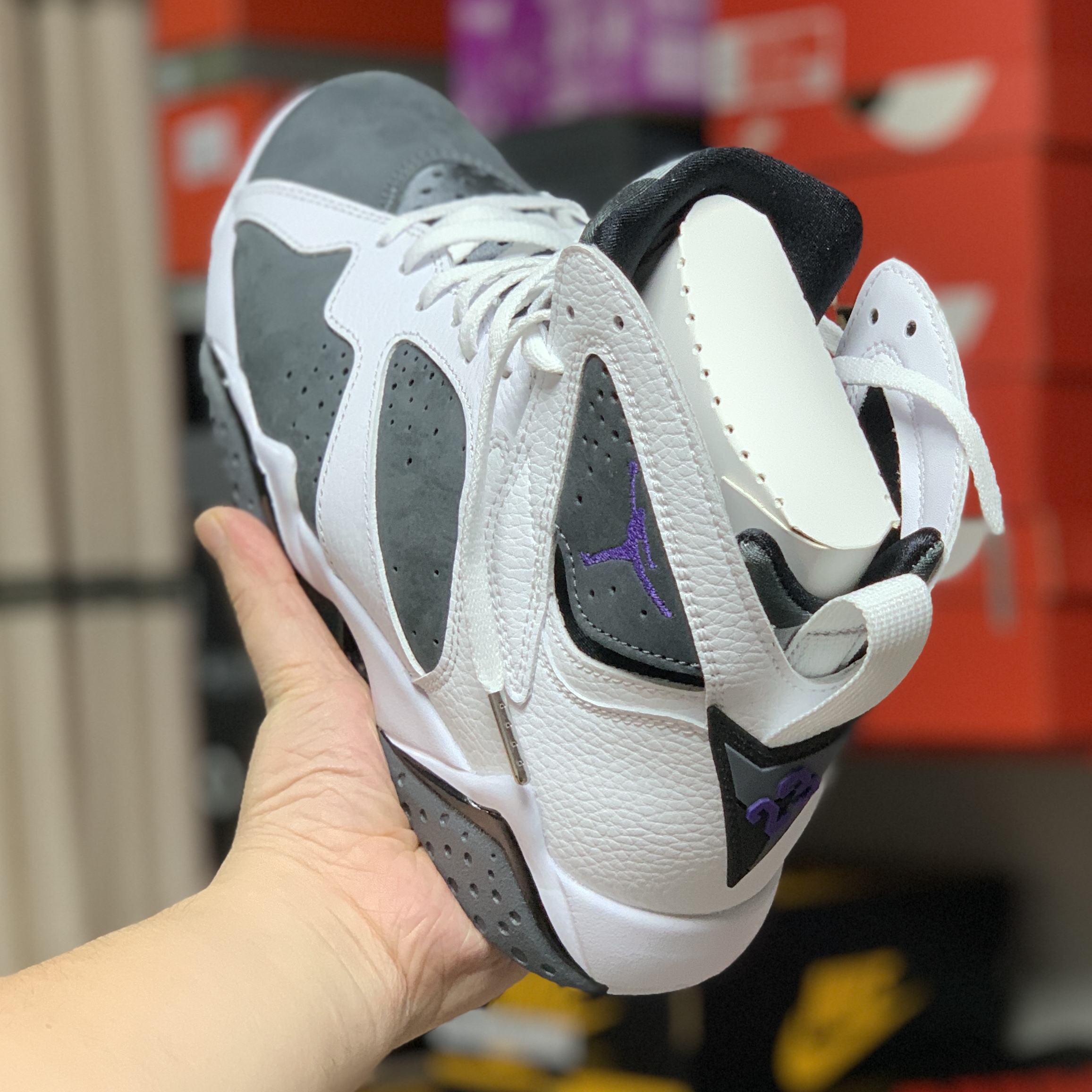 Jordan 7 Retro Flint 2021 착용 스타일 - 2