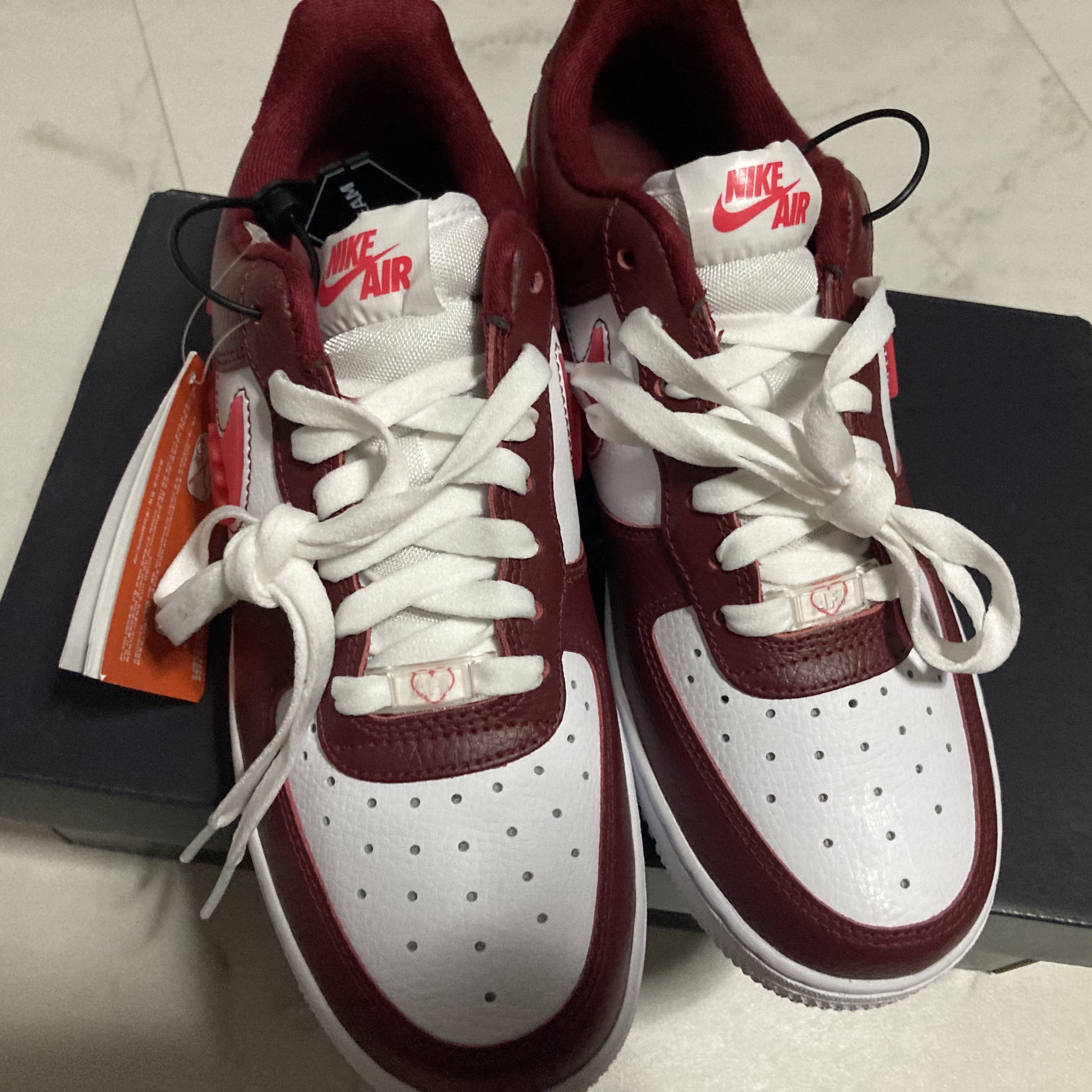 (W) Nike Air Force 1 '07 SE Low Love for All 착용 스타일 - 3