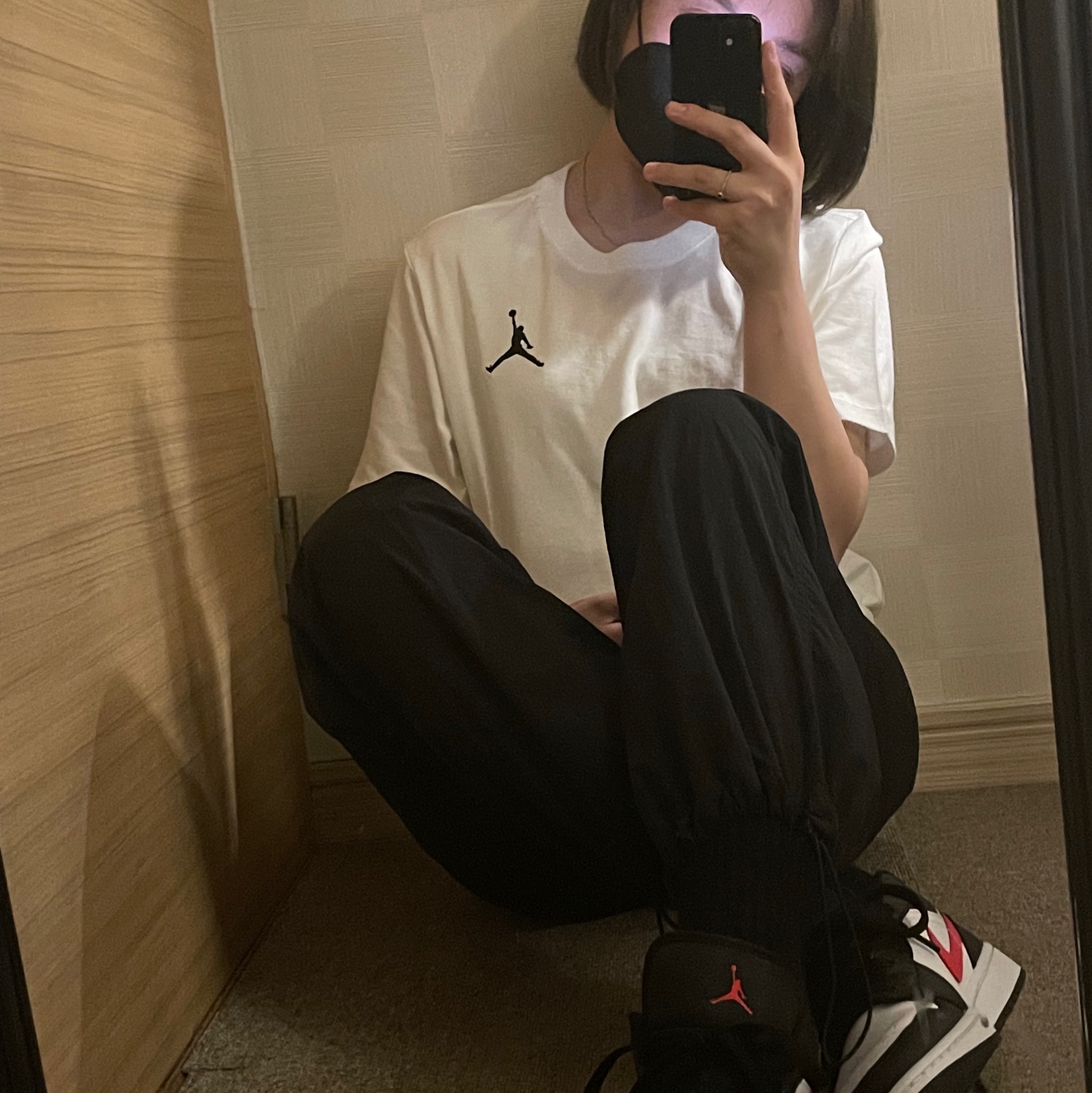 (W) Jordan 1 Low Black Siren Red 착용 스타일
