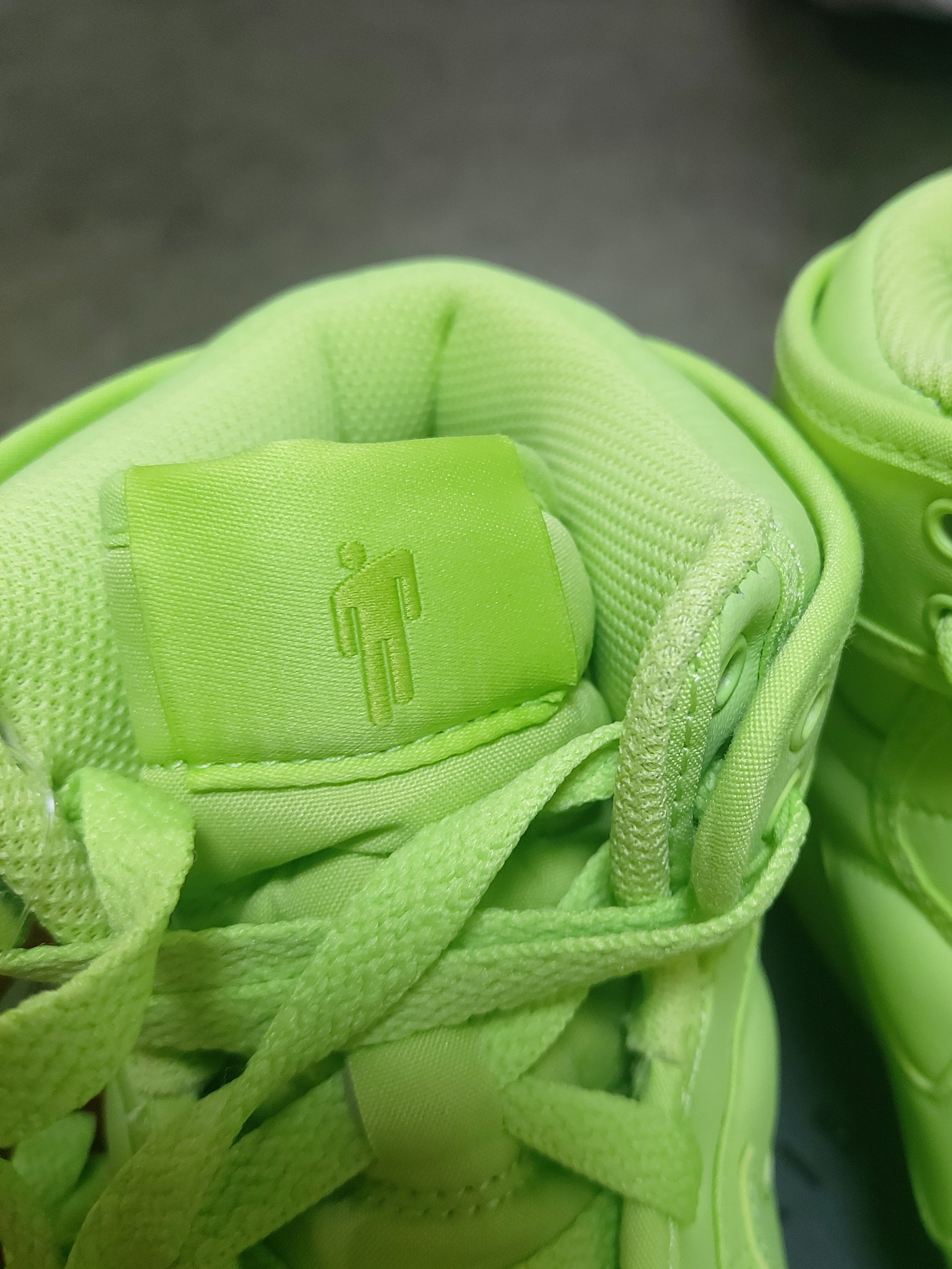 (W) Jordan 1 x Billie Eilish KO SP Lime Green 착용 스타일 - 5