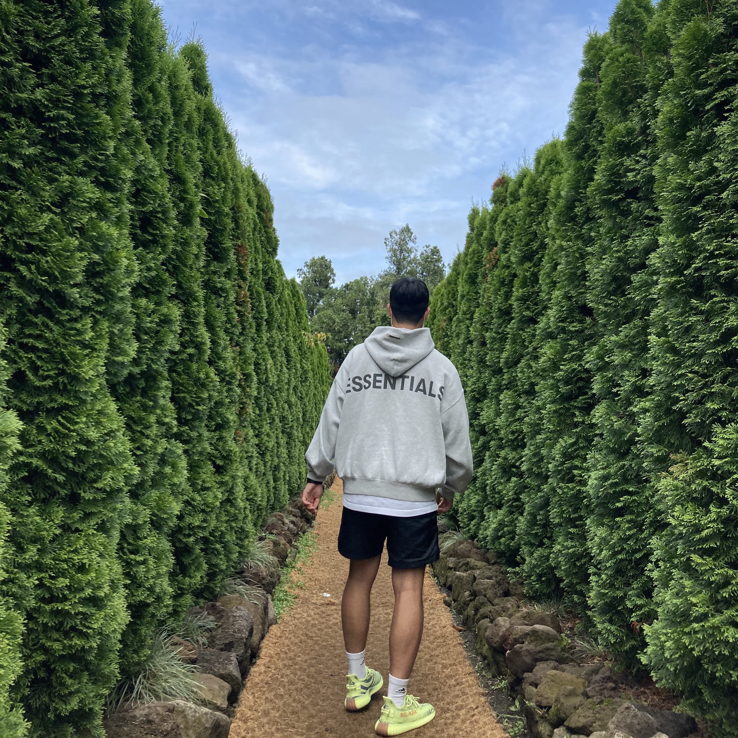 Adidas Yeezy Boost 350 V2 Semi Frozen Yellow, Essentials Pullover Hoodie Pebble - Nordstrom Exclusive 착용 스타일