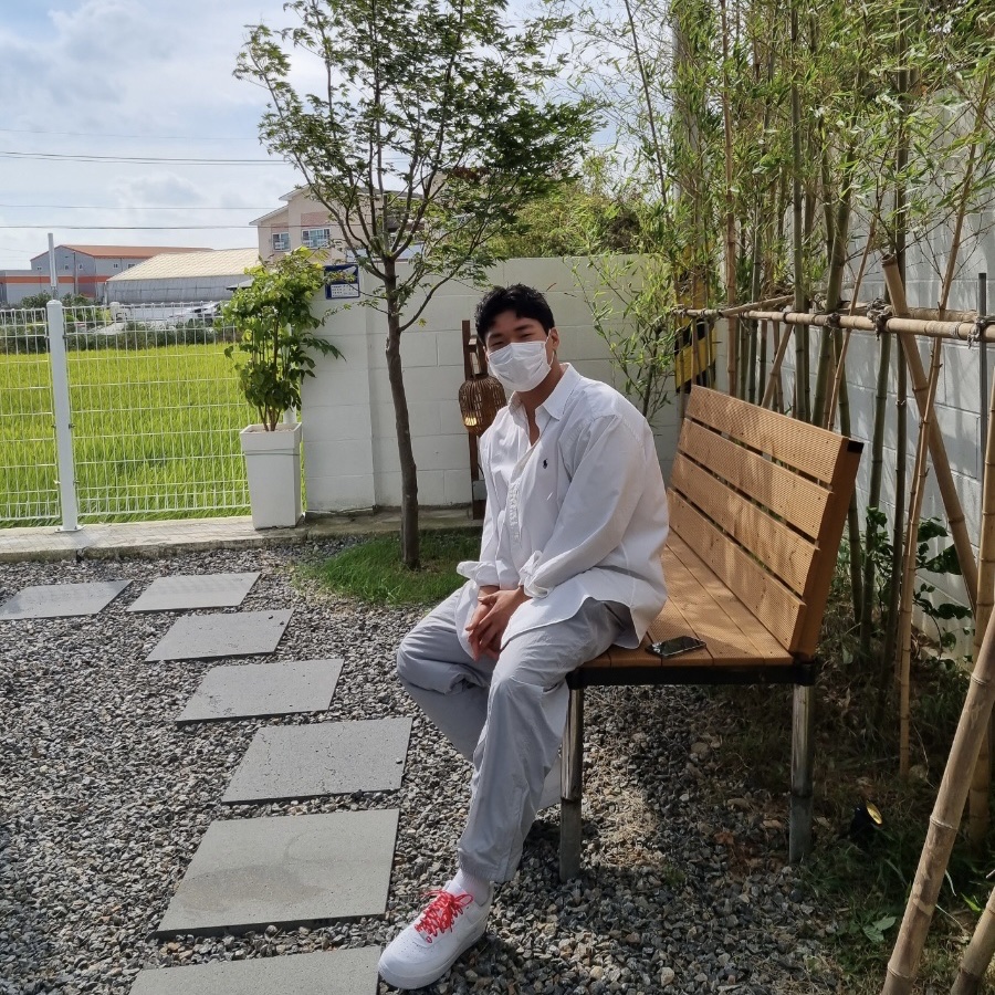 Nike x Supreme Air Force 1 Low White, Nike M NRG Track Pants Light Smoke Grey 착용 스타일