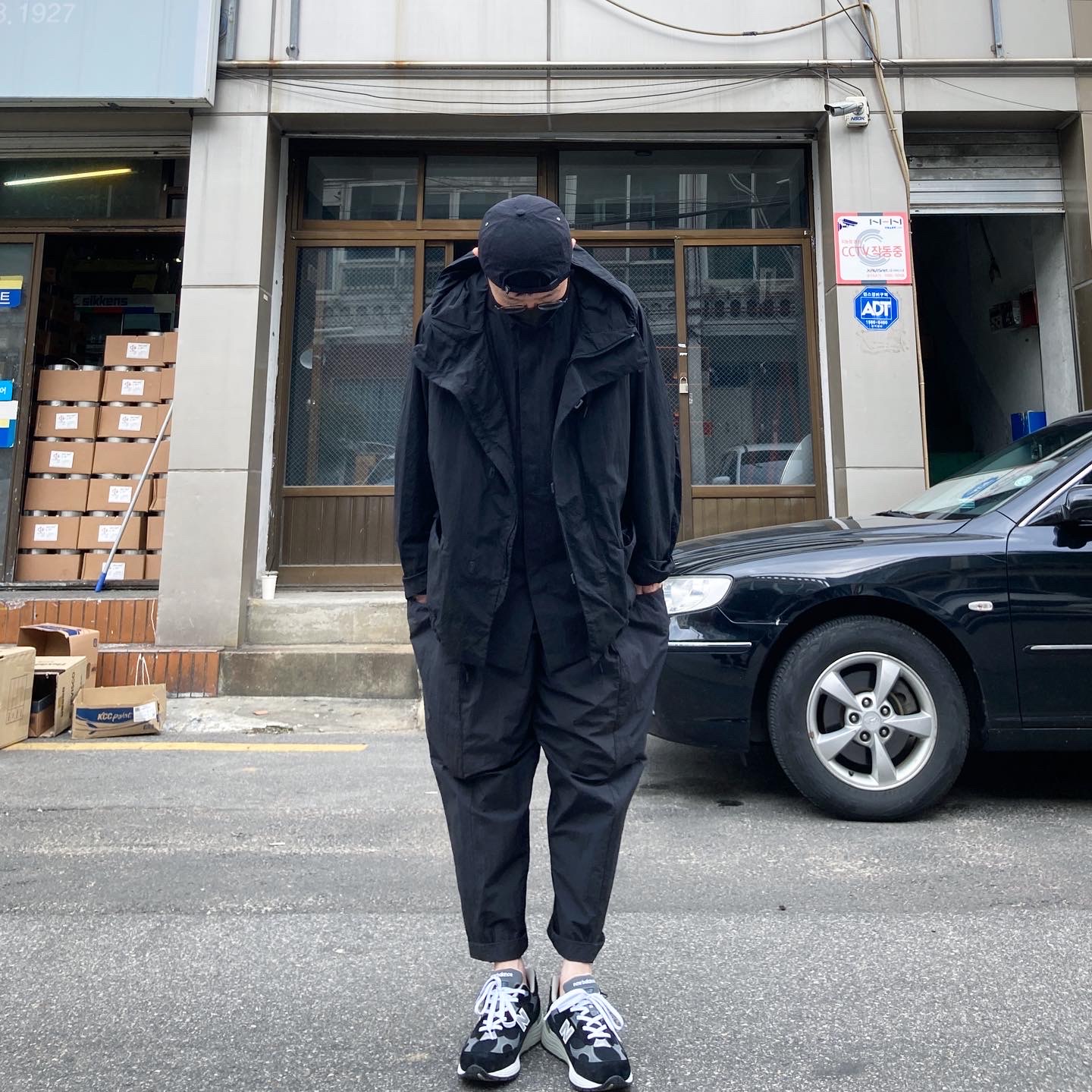 New Balance 992 Made in USA Black Grey 착용 스타일 - 3