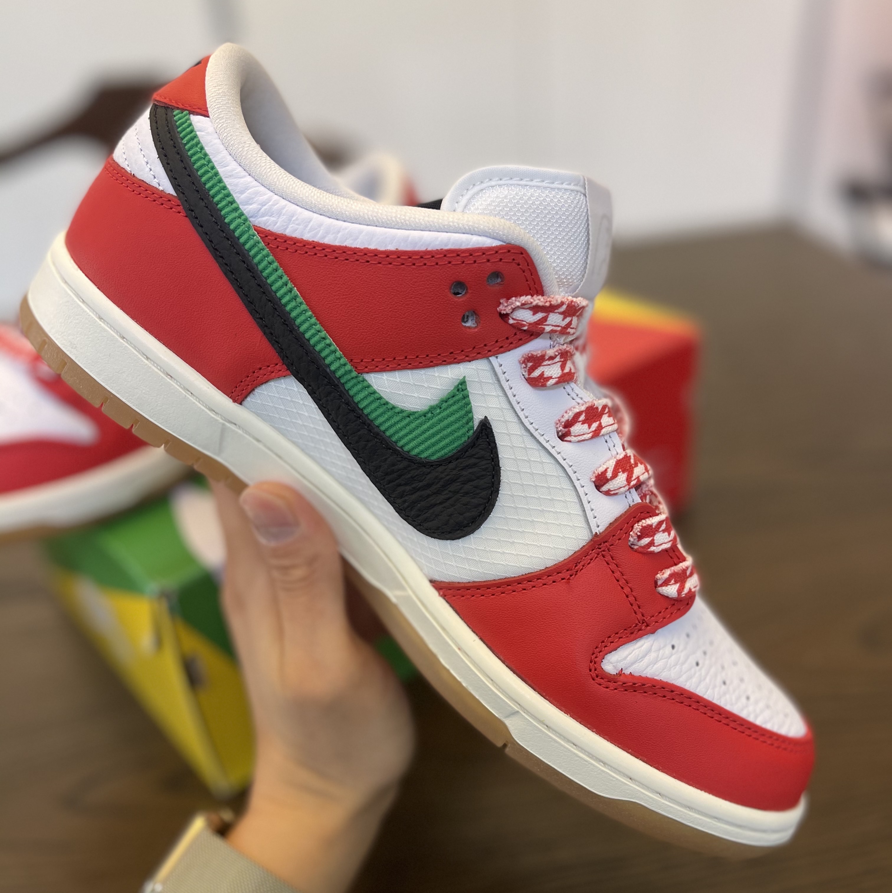 Nike x Frame Skate SB Dunk Low Pro Habibi 착용 스타일 - 3