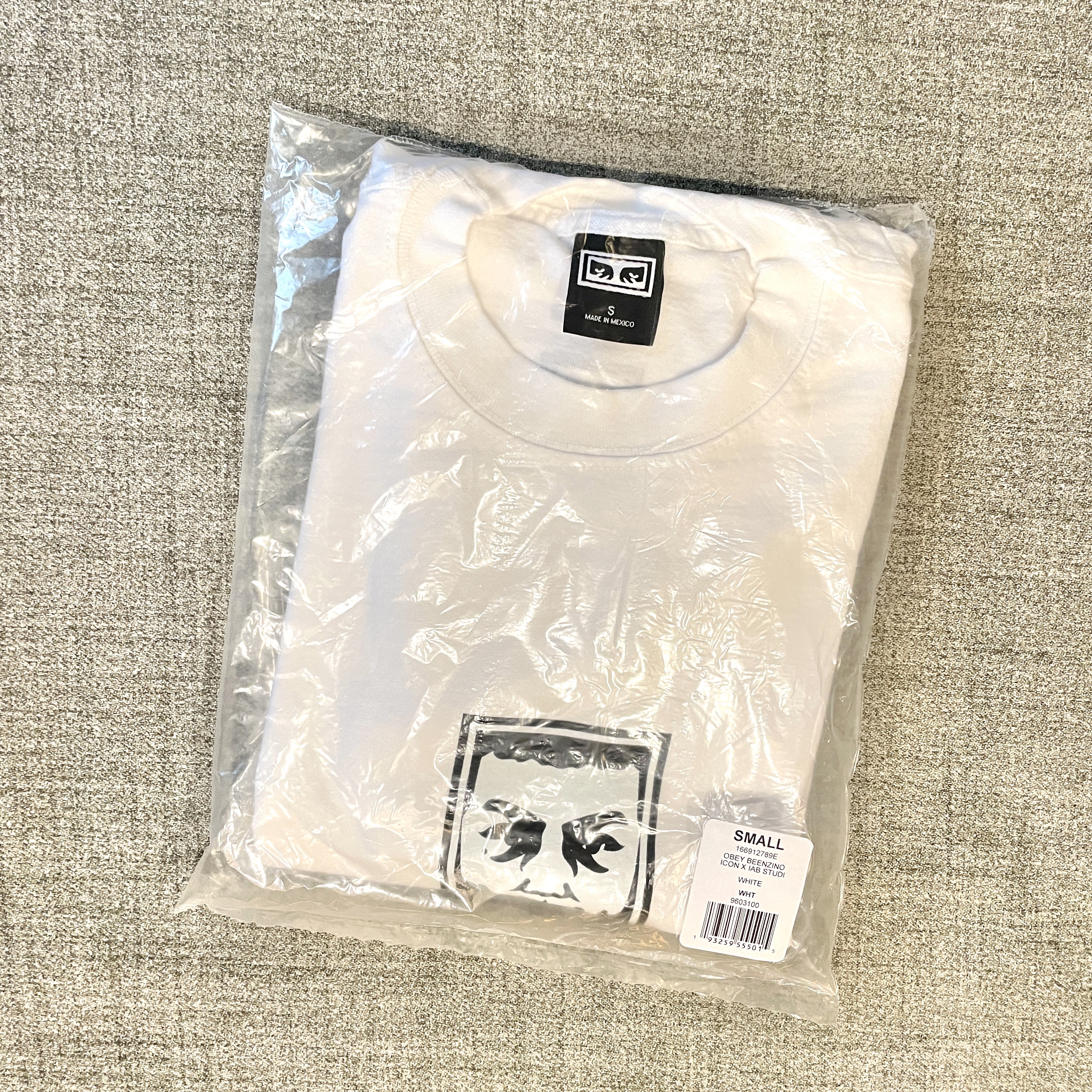 IAB Studio x Obey Beenzino Icon T-Shirt White 착용 스타일