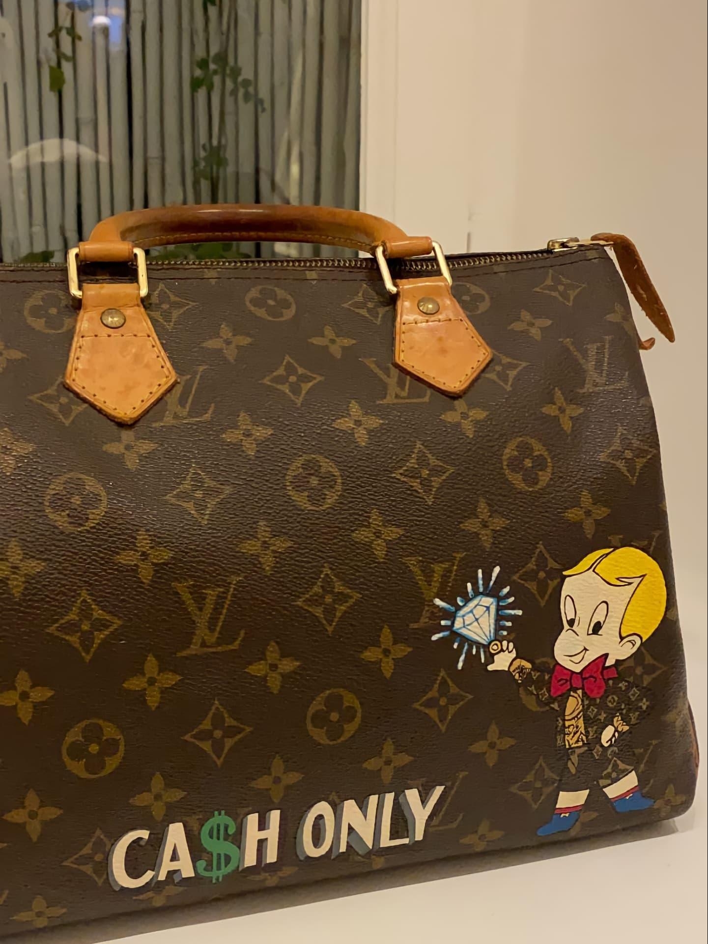 Louis Vuitton Speedy 25 Monogram 착용 스타일