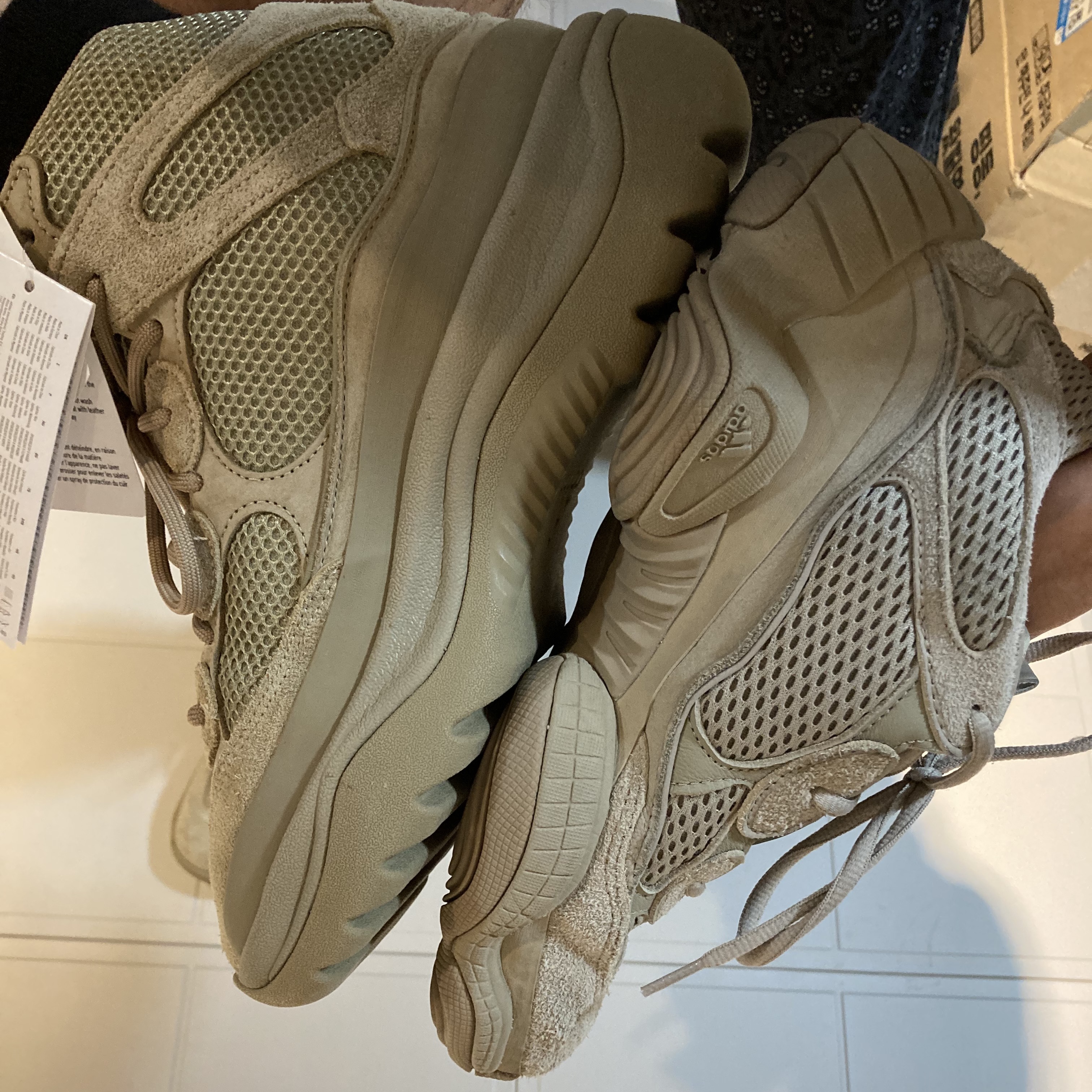 Adidas Yeezy Desert Boot Rock, Adidas Yeezy 500 Taupe Light 착용 스타일 - 4