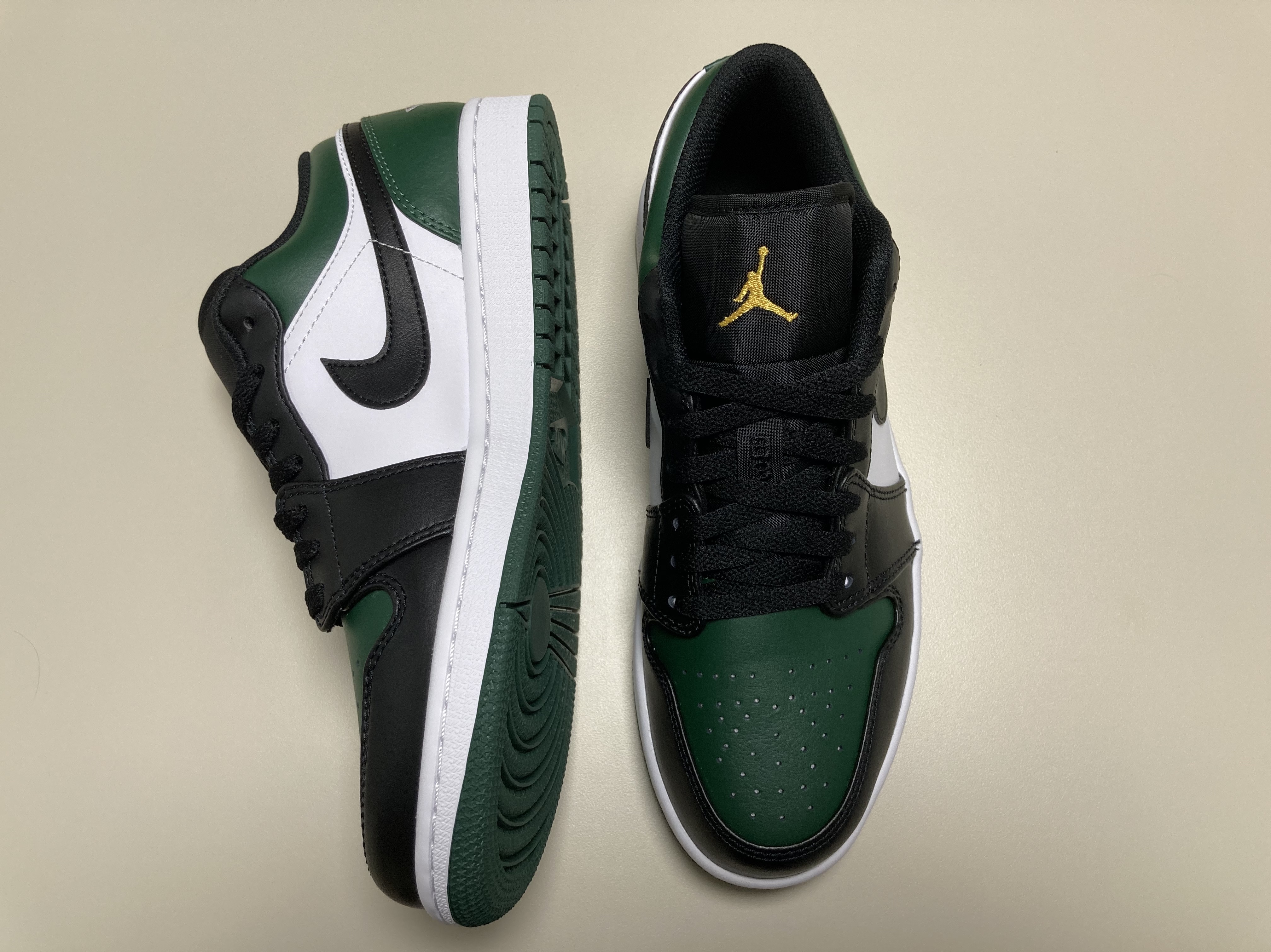 Jordan 1 Low Green Toe 착용 스타일 - 2