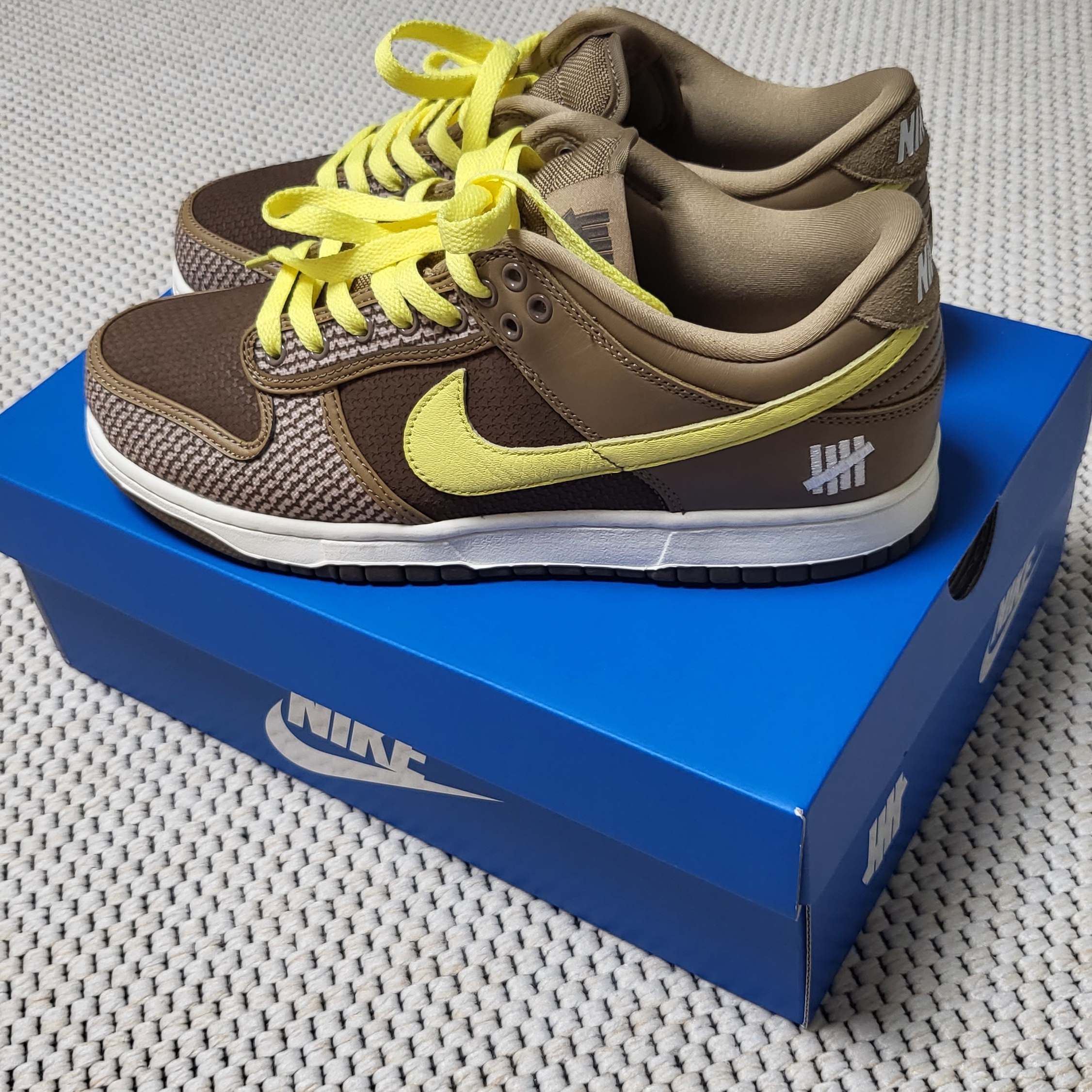 Nike x Undefeated Dunk Low SP Canteen 착용 스타일 - 1