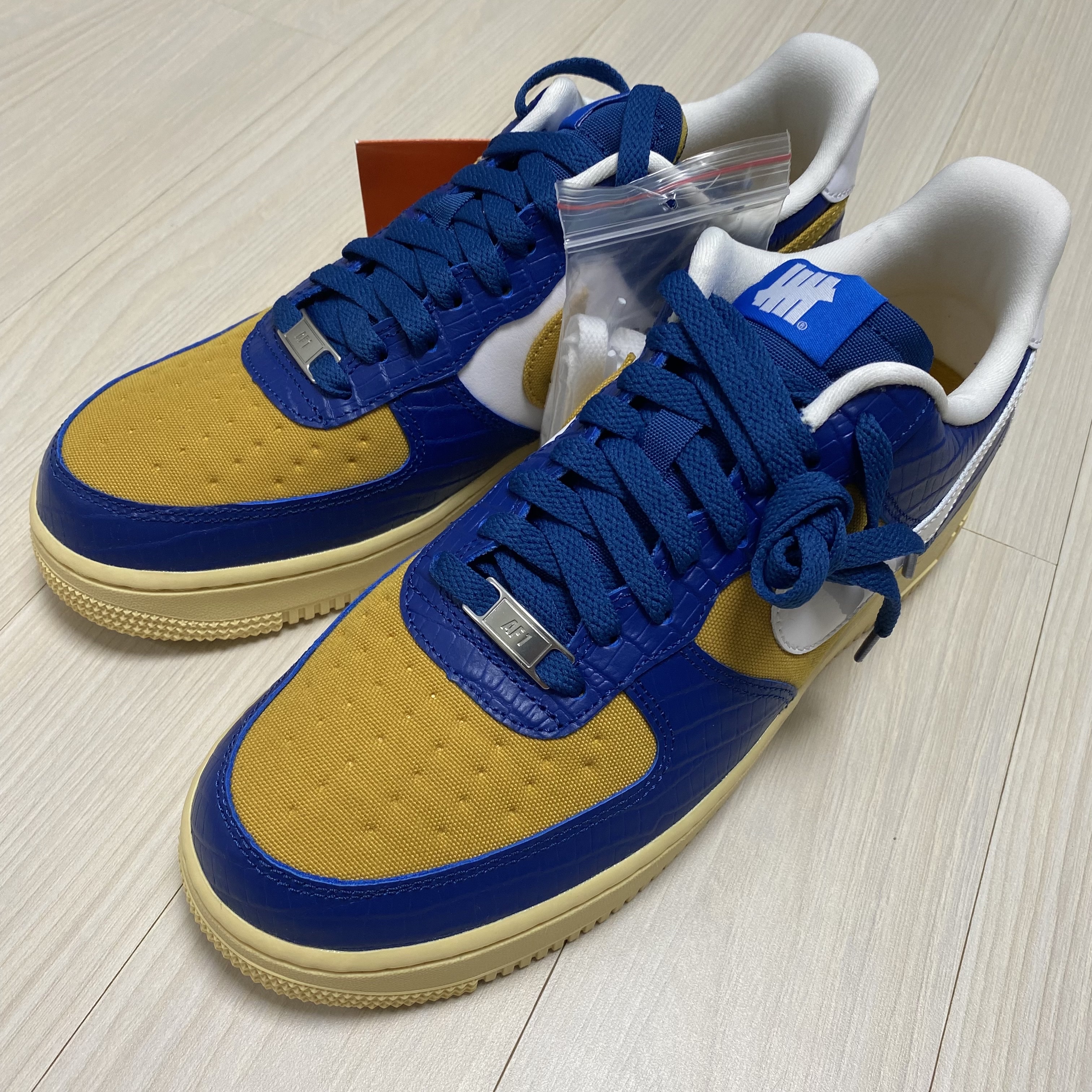 Nike x Undefeated Air Force 1 Low SP 5 On It Court Blue 착용 스타일 - 1