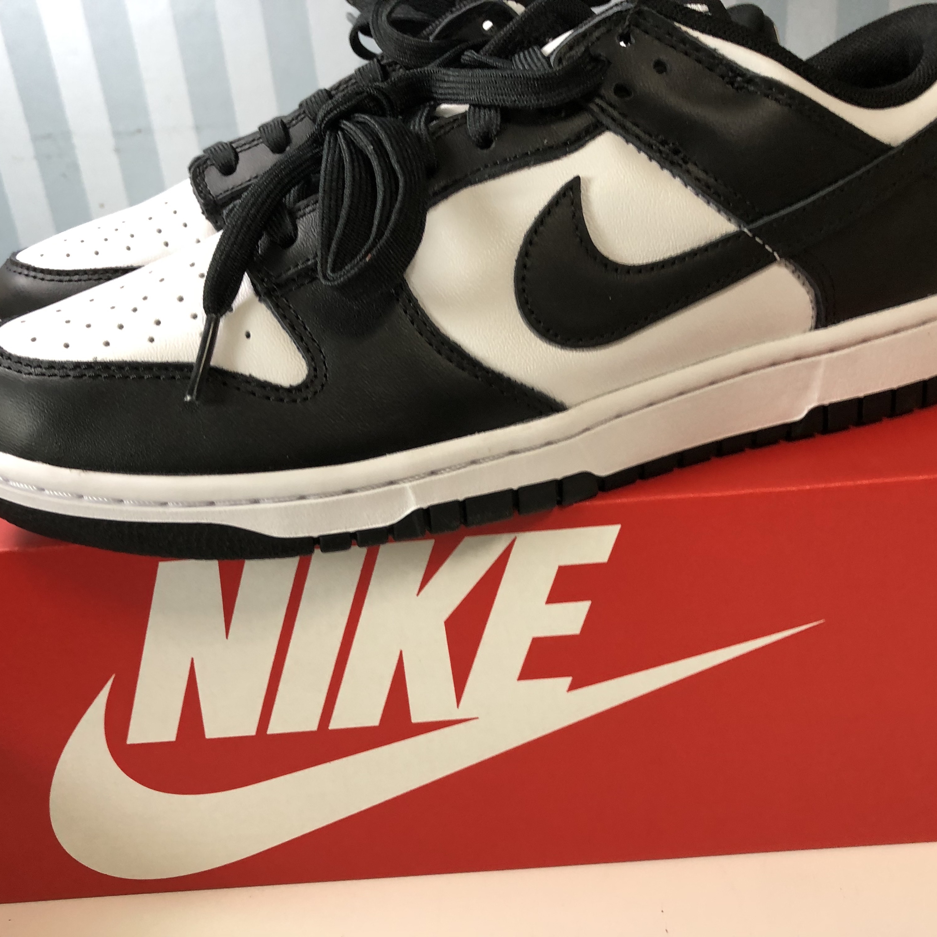 (W) Nike Dunk Low Black, Nike Dunk Low Retro Black 착용 스타일 - 2