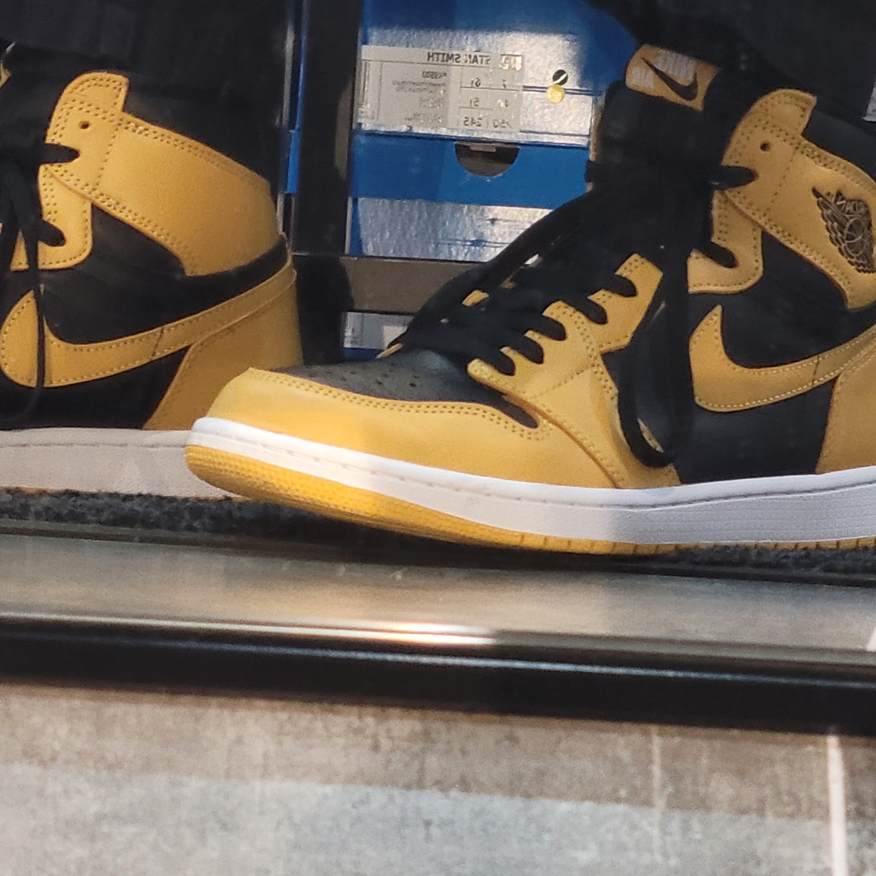 Jordan 1 Retro High OG Pollen 착용 스타일 - 1