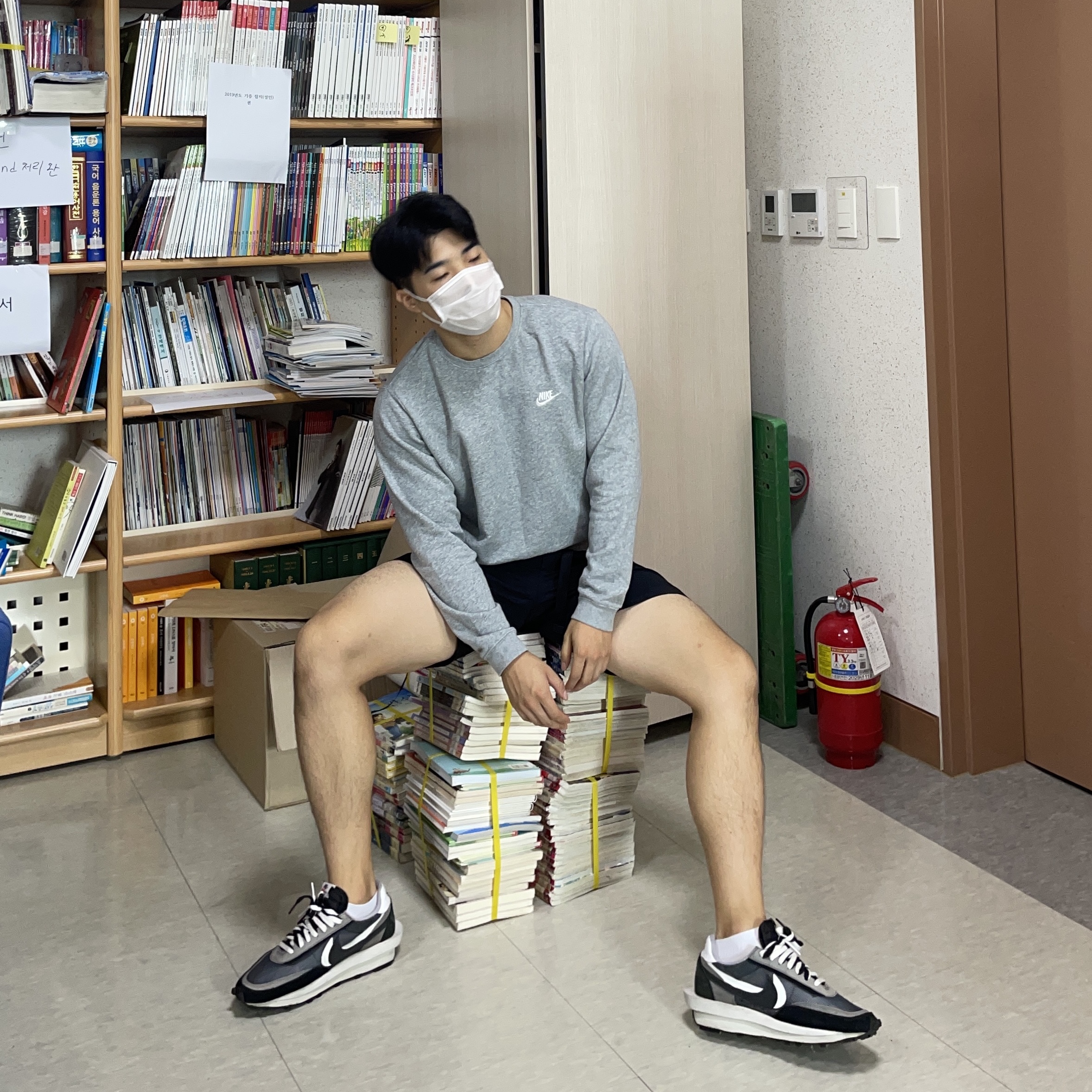 Nike x Sacai LDWaffle Black 착용 스타일