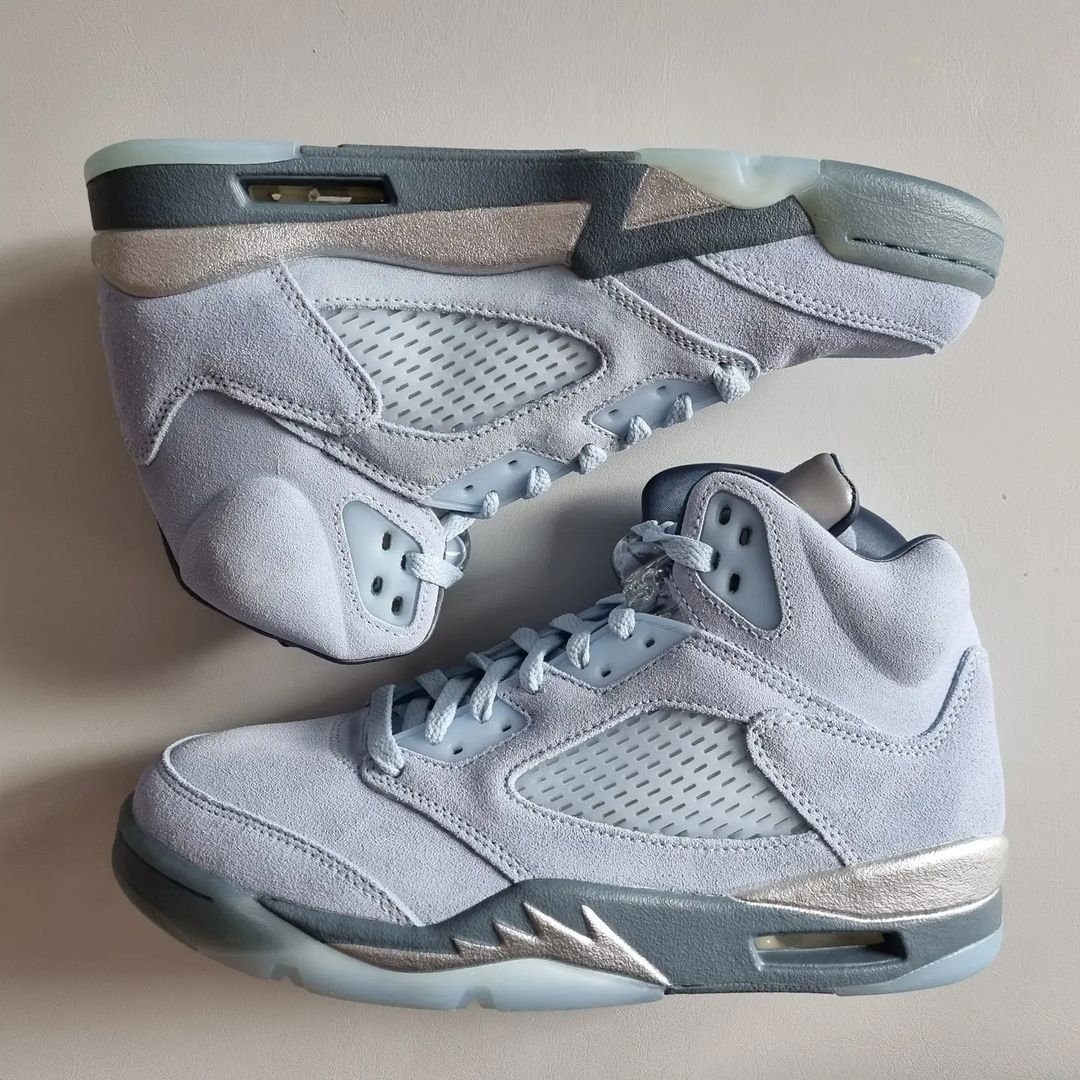 (W) Jordan 5 Retro Bluebird 착용 스타일 - 3