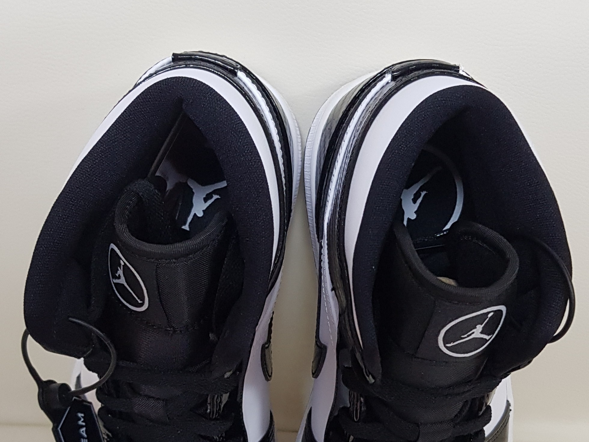 Jordan 1 Mid SE ASW Black 착용 스타일 - 3