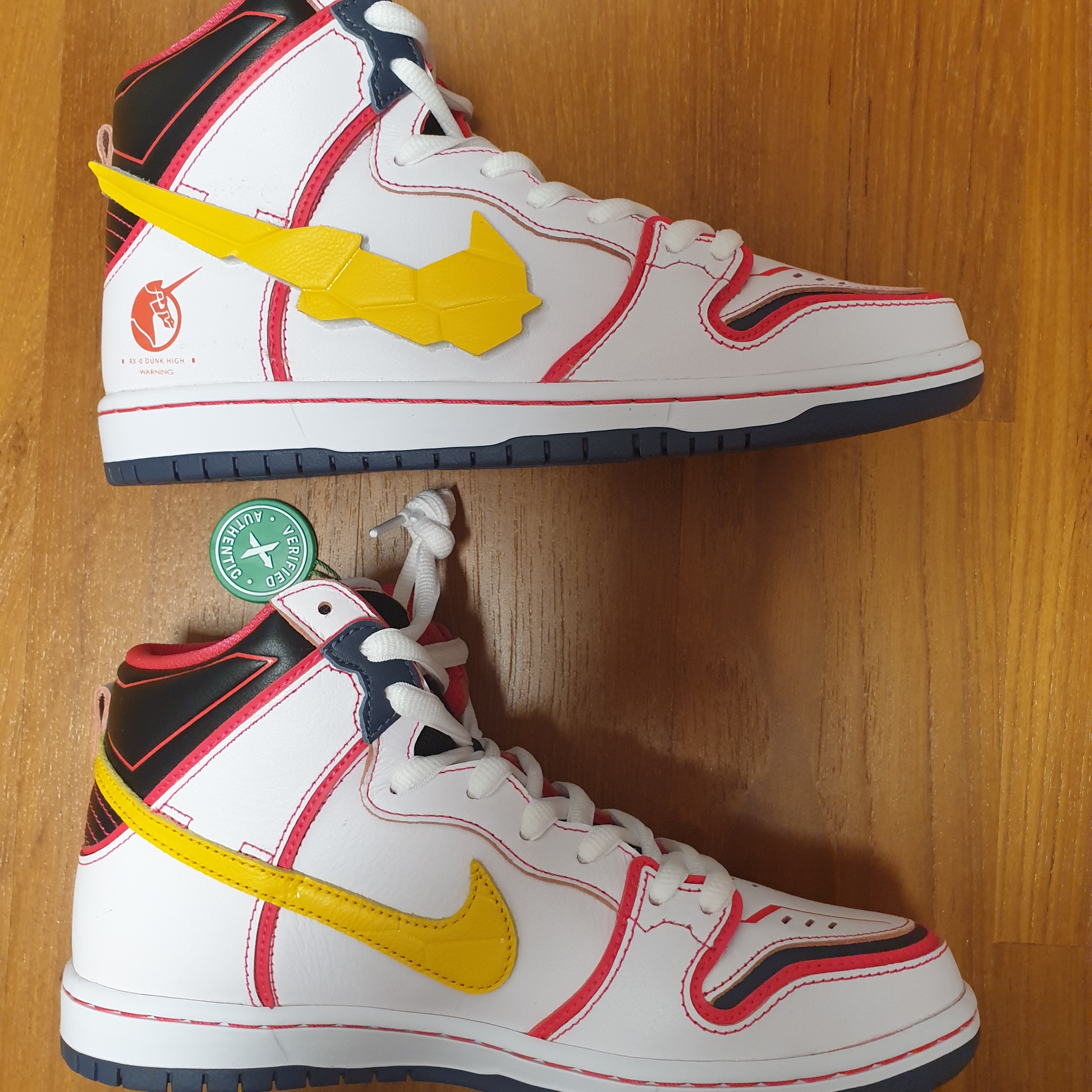 Nike x Gundam SB Dunk High Pro QS Unicorn RX-0 착용 스타일 - 3