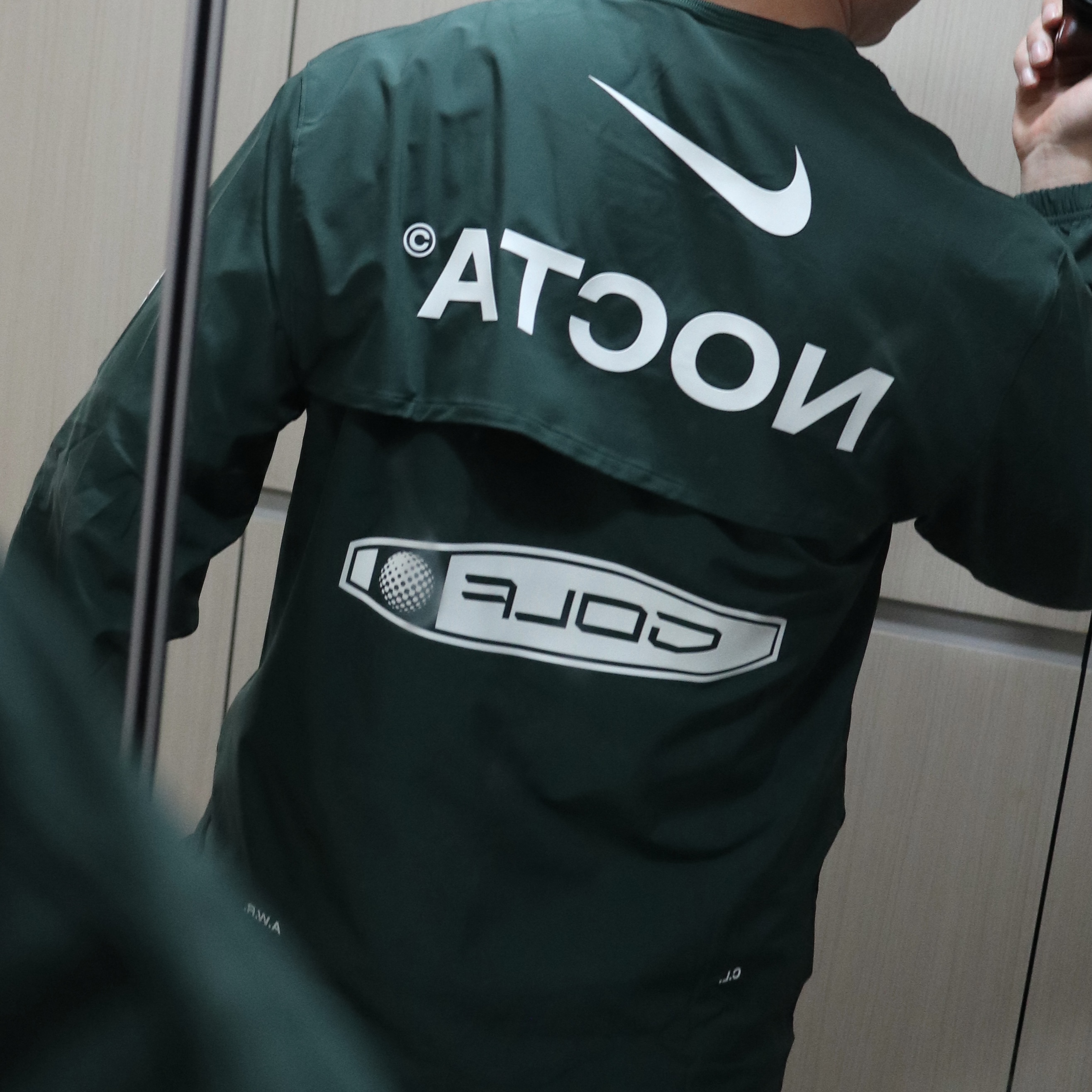 Nike x Drake Nocta Golf Crewneck Top Green - Asia 착용 스타일 - 2