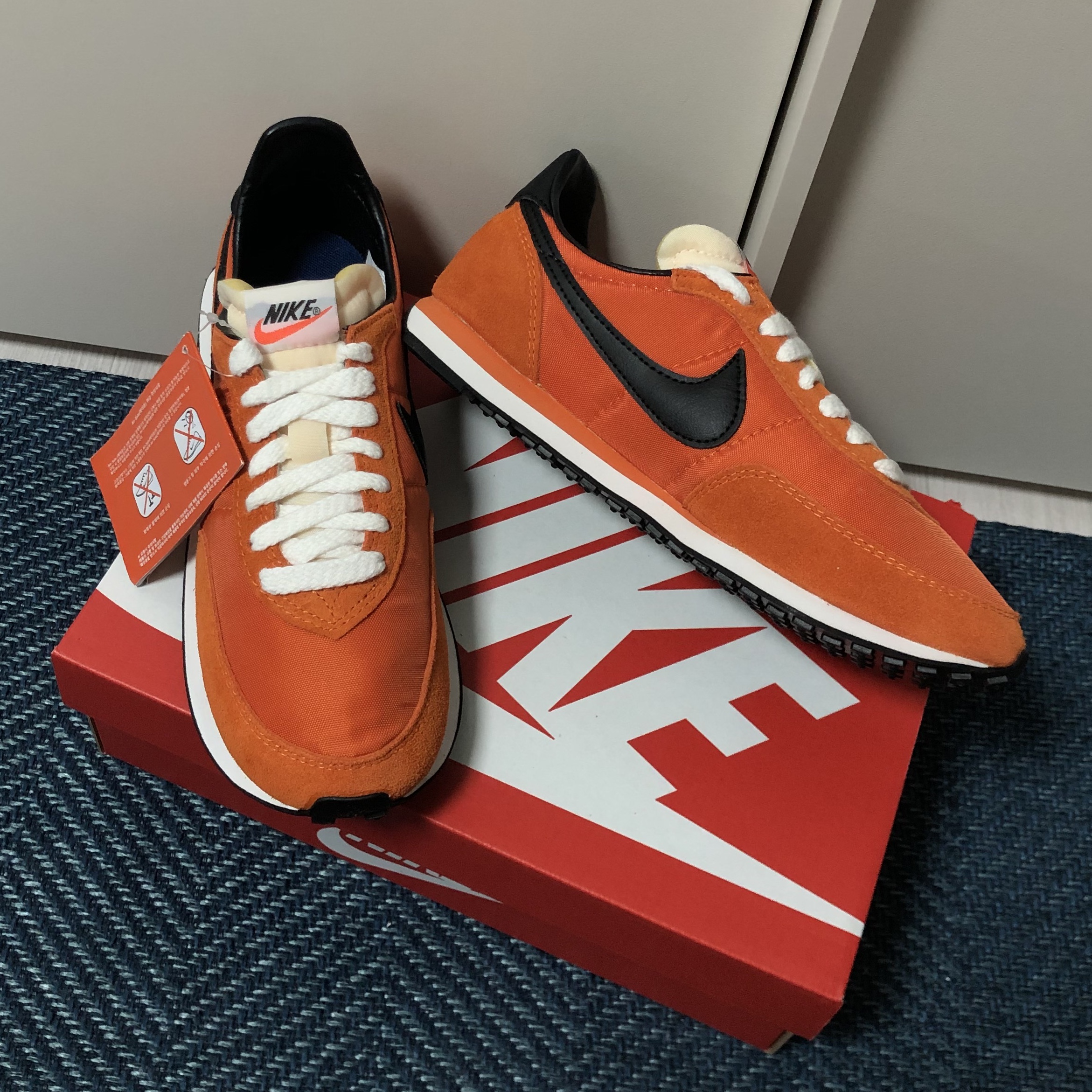 Nike Waffle Trainer 2 SP Starfish 착용 스타일
