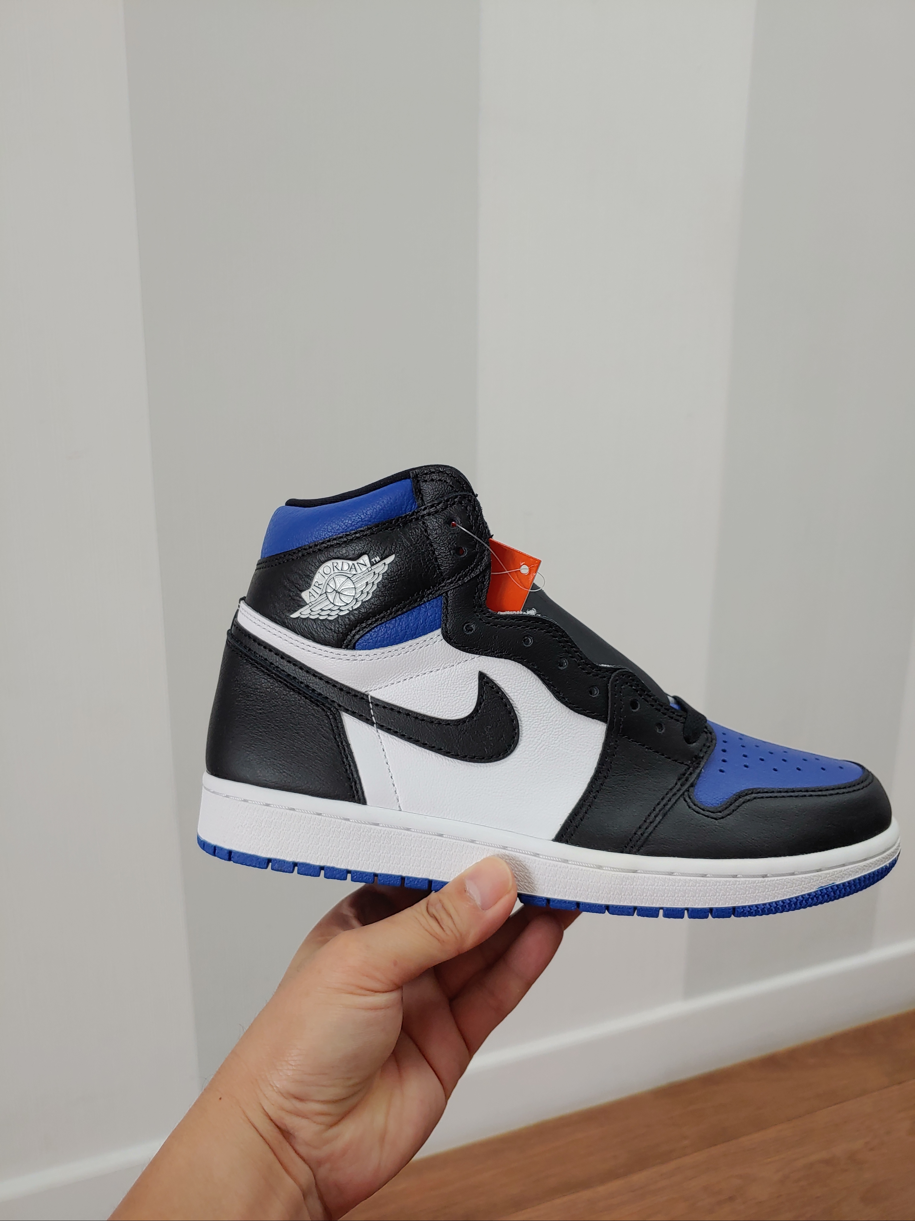 Jordan 1 Retro High OG Royal Toe 착용 스타일 - 2