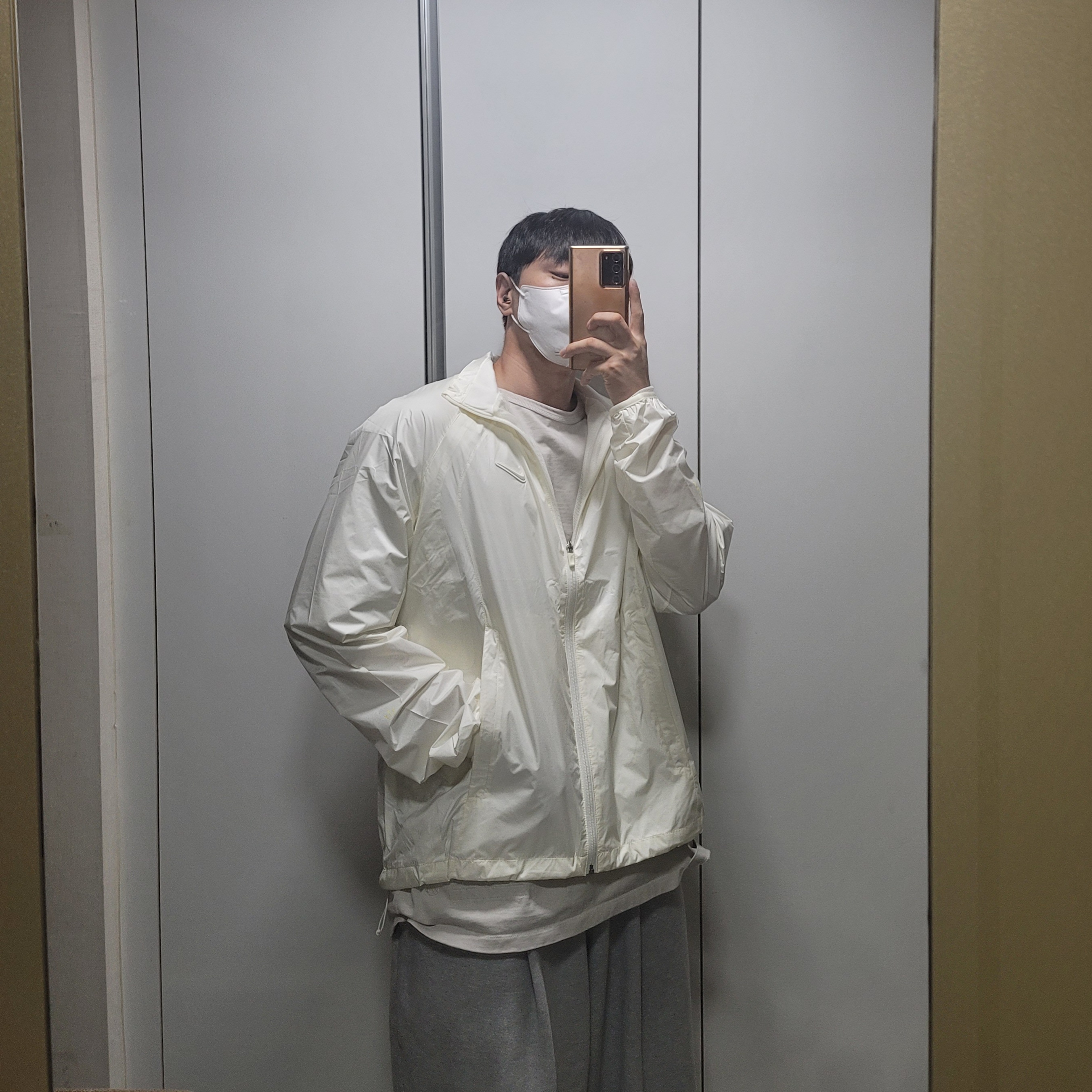 Nike x Drake Nocta Golf Track Jacket Sail - US/EU 착용 스타일 - 2