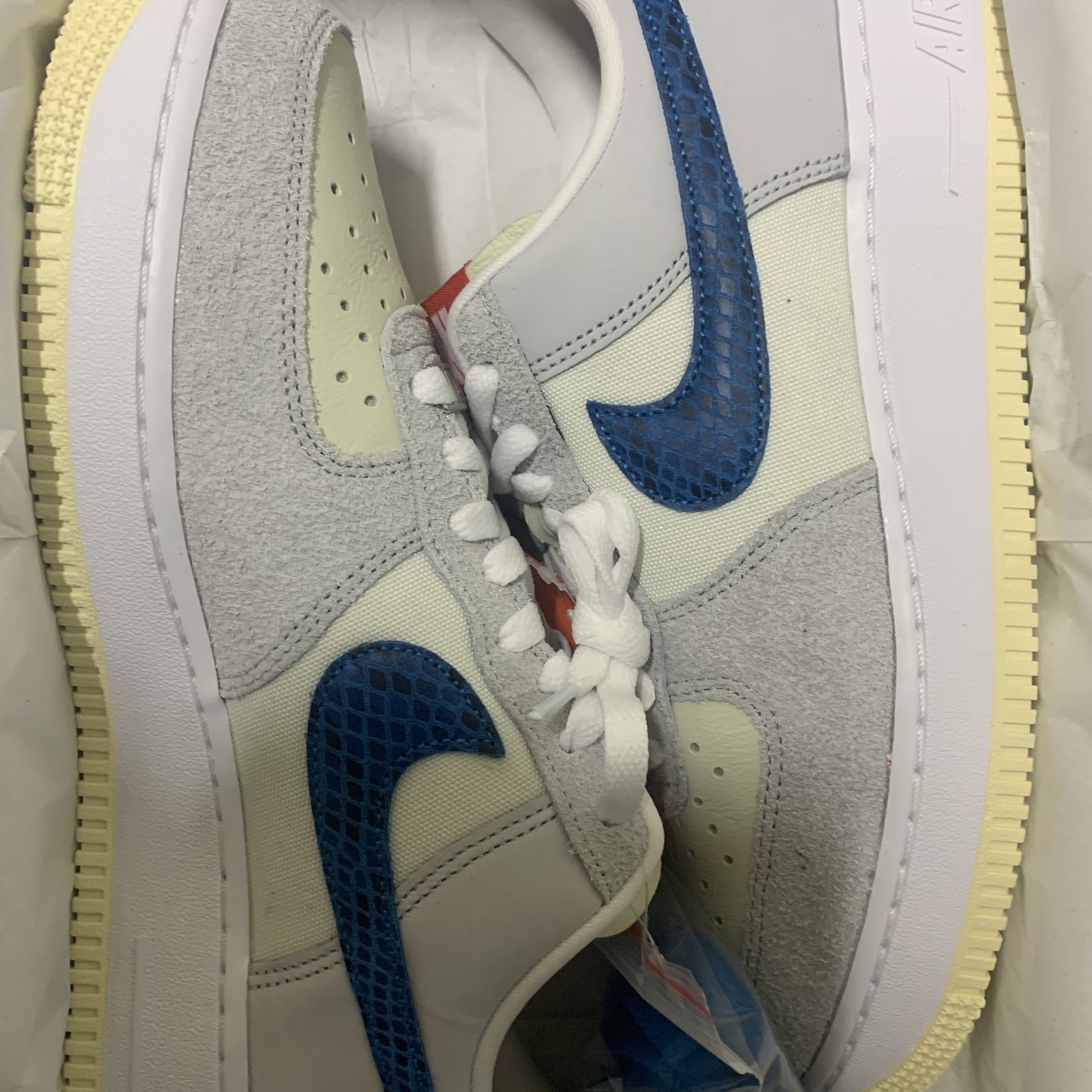 Nike x Undefeated Air Force 1 Low SP 5 On It 착용 스타일