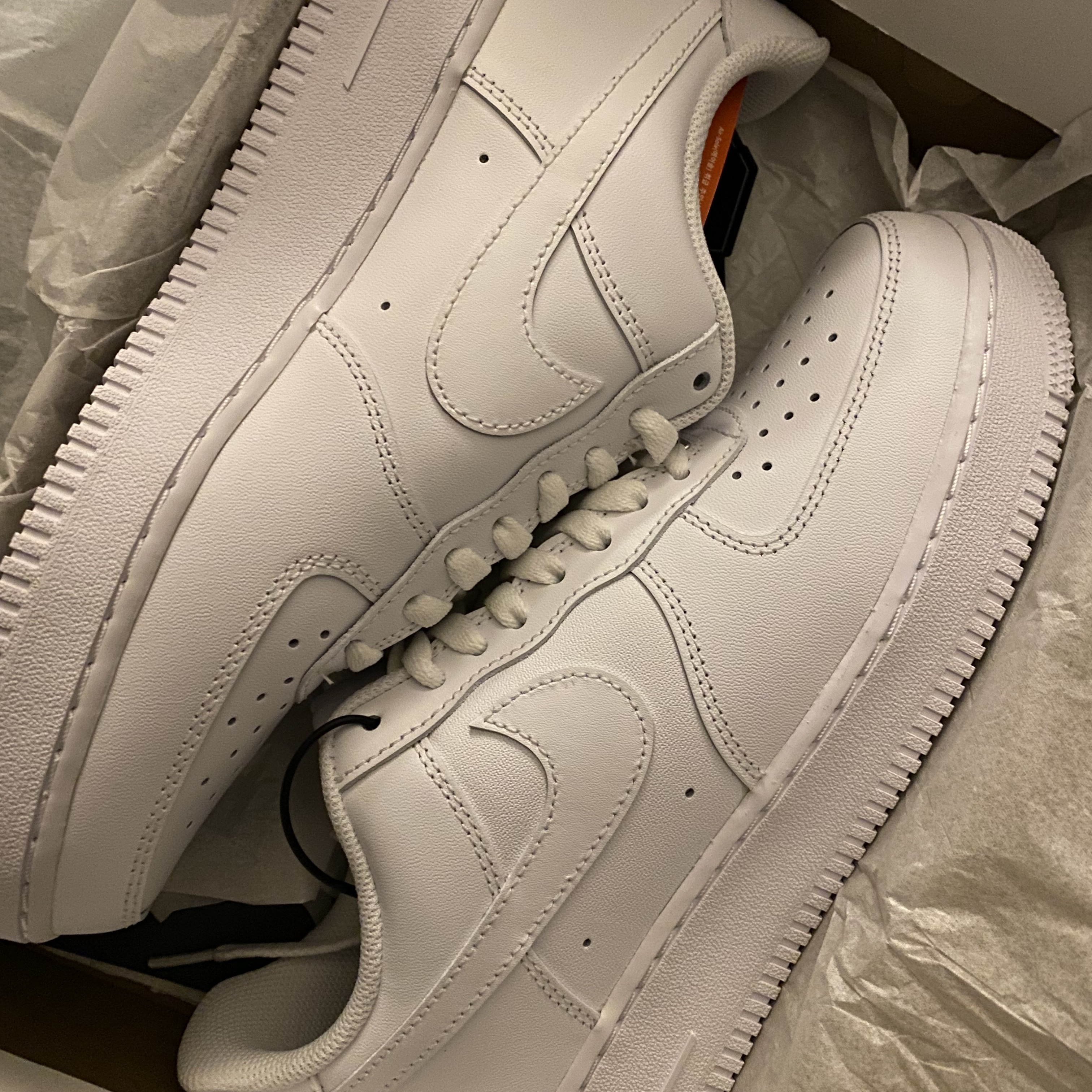 Nike Air Force 1 '07 Low White 착용 스타일