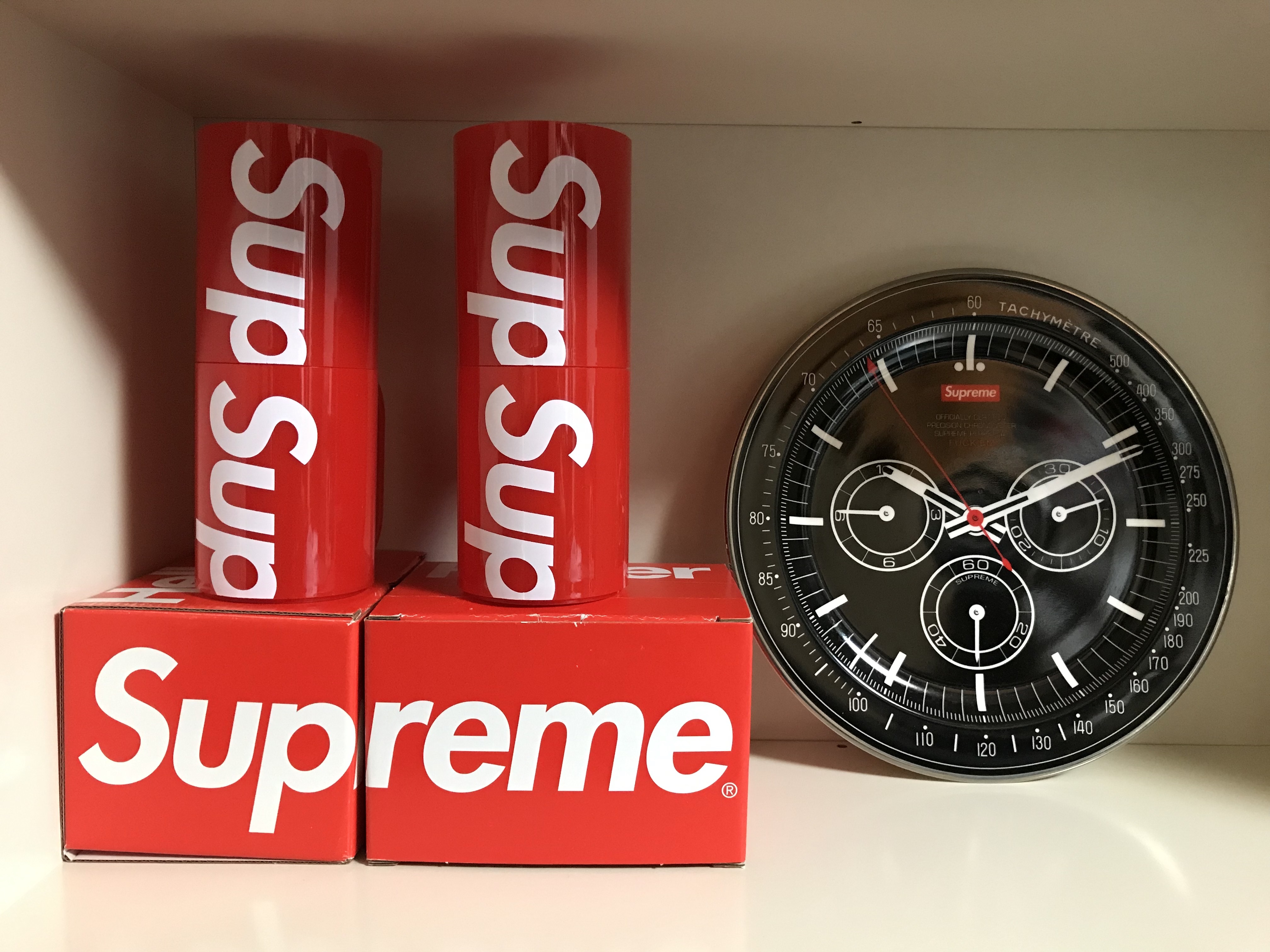Supreme Watch Plate - 20FW, Supreme Heller Mugs Red (Set of 2) 착용 스타일