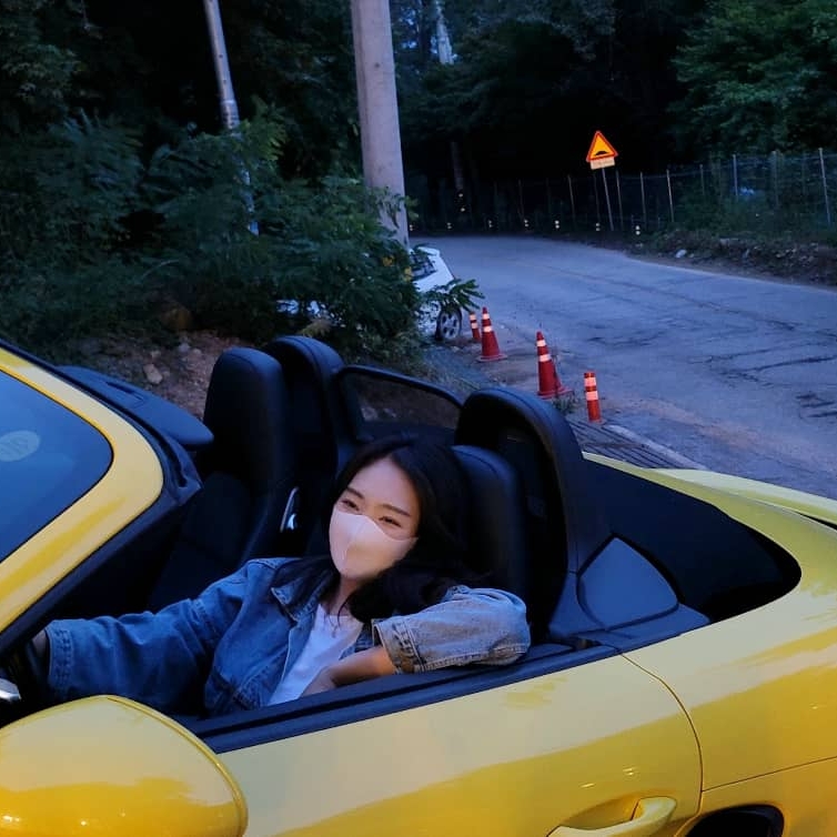 KREAM 프로필 이미지
