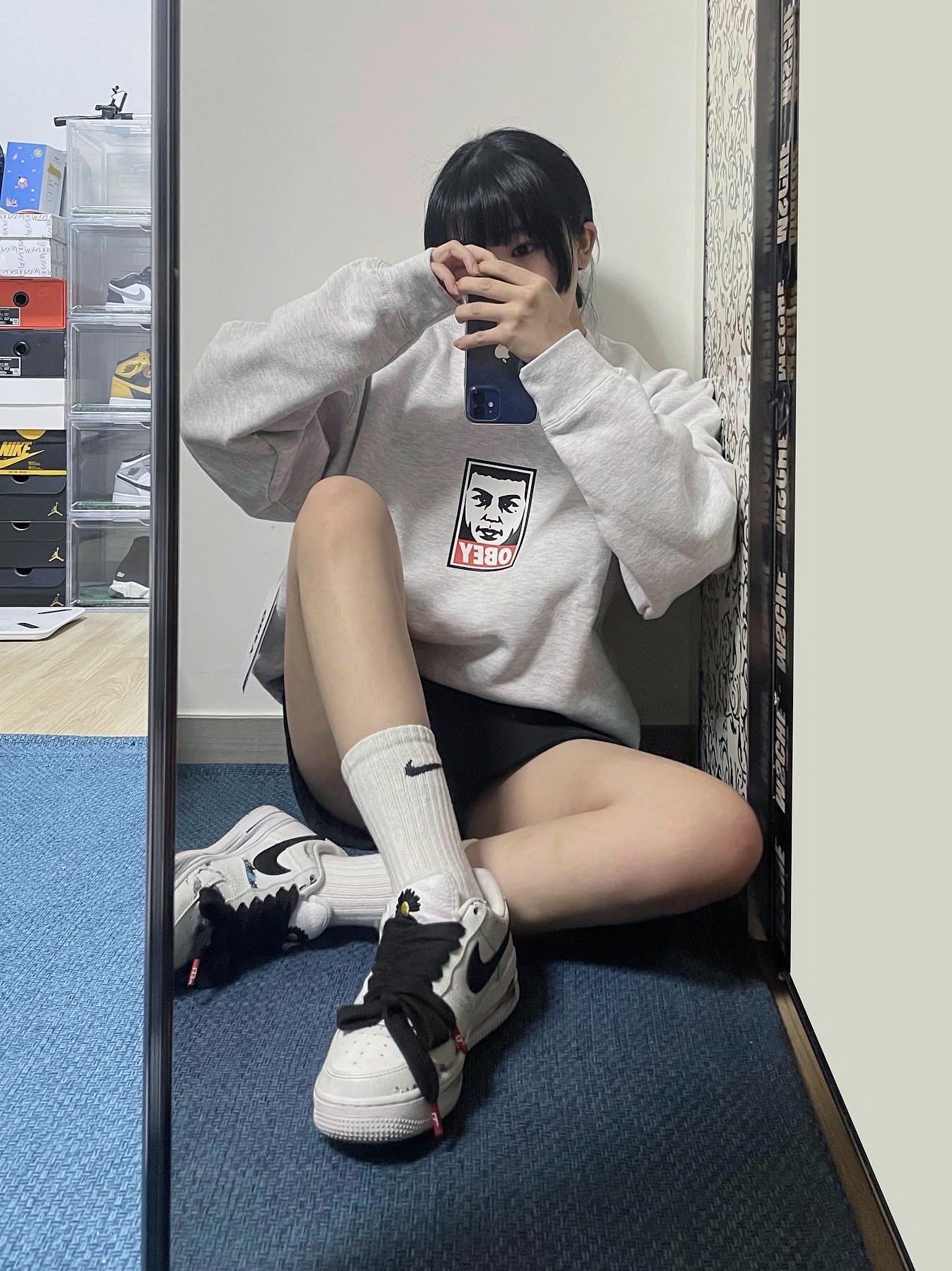 IAB Studio x Obey Beenzino Icon Crew Ash Gray, Nike x Peaceminusone Air Force 1 Low Para-Noise 2.0 착용 스타일 - 1