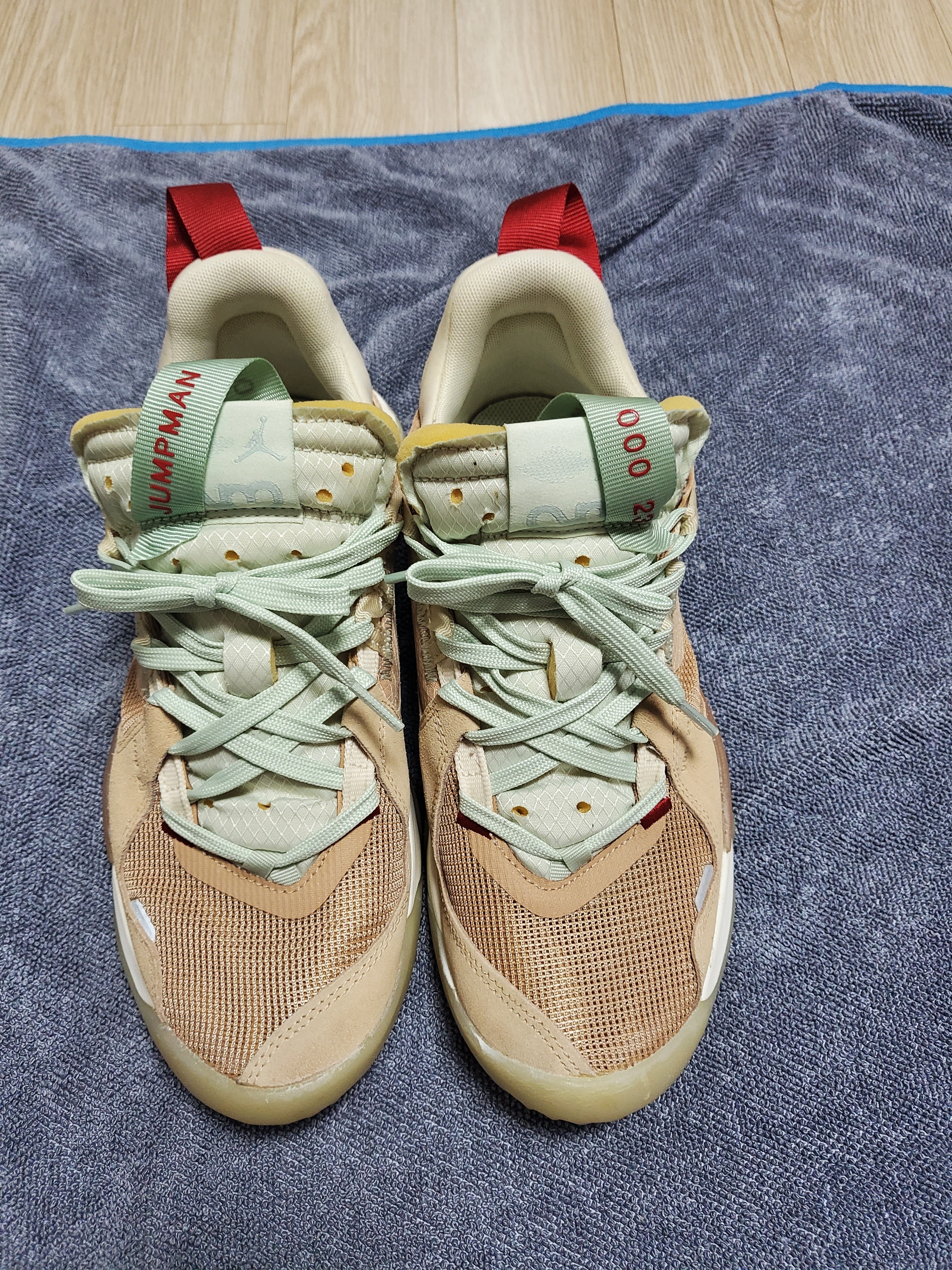 Jordan Delta SP Vachetta Tan, Nike ACG Cargo Shorts Redstone - Asia 착용 스타일 - 4