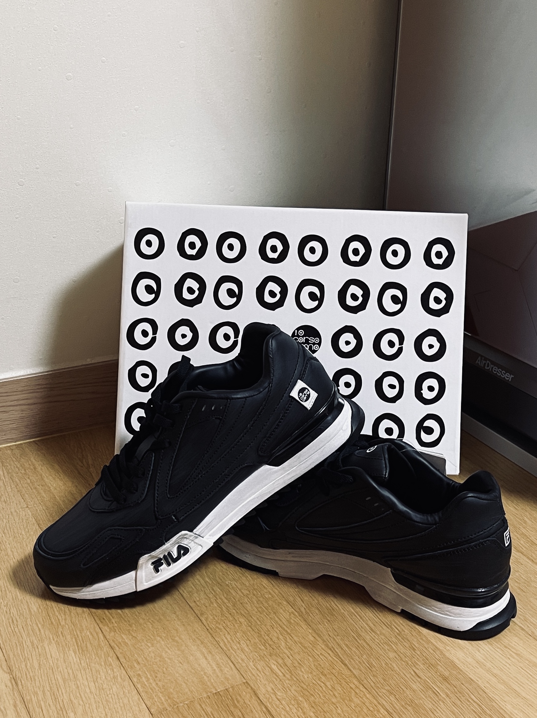 Bearbrick x 10 Corso Como Seoul 100% & 400% Set, Converse x 10 Corso Como Seoul 10th Anniversary Chuck 70 High Black 착용 스타일