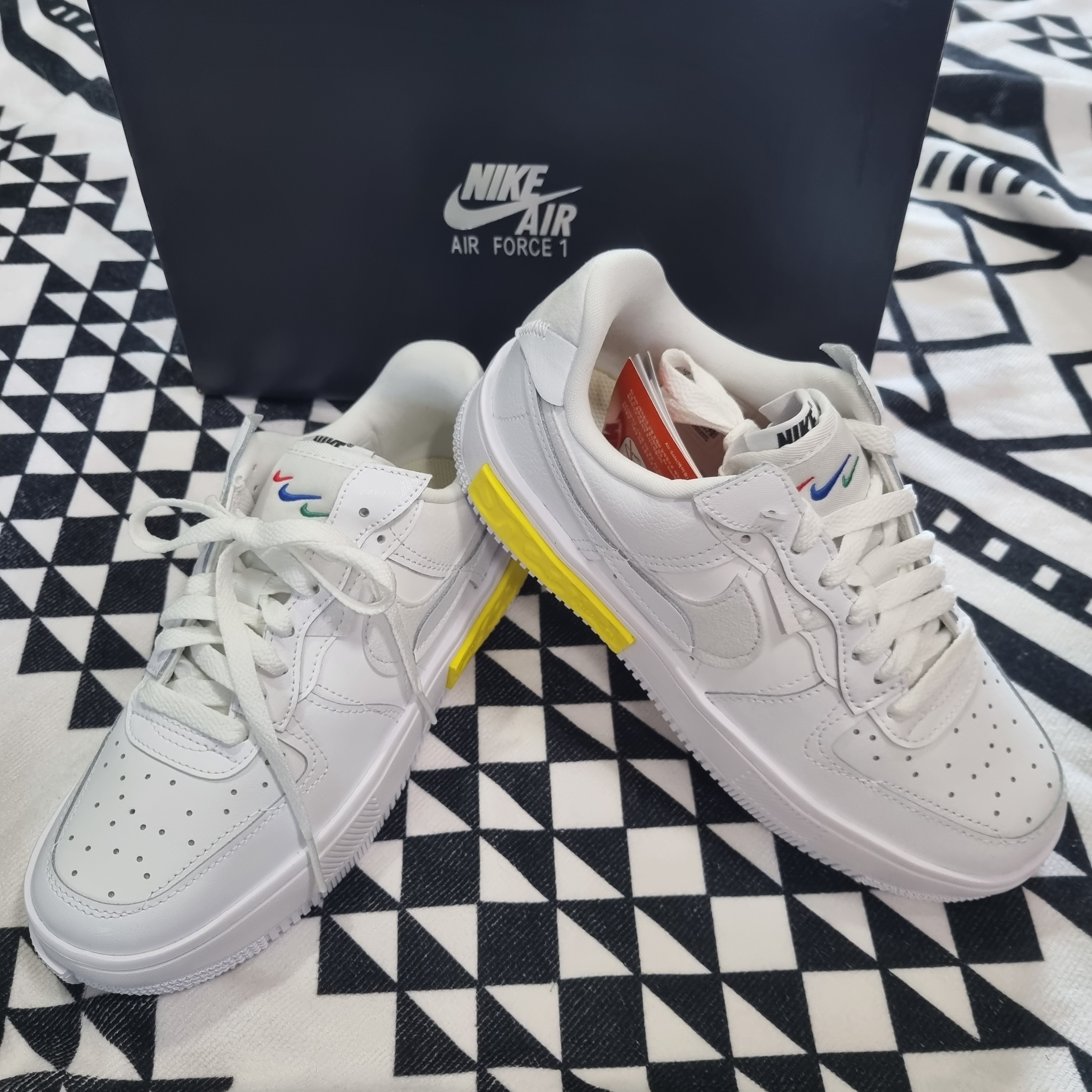(W) Nike Air Force 1 Fontanka White 착용 스타일 - 4