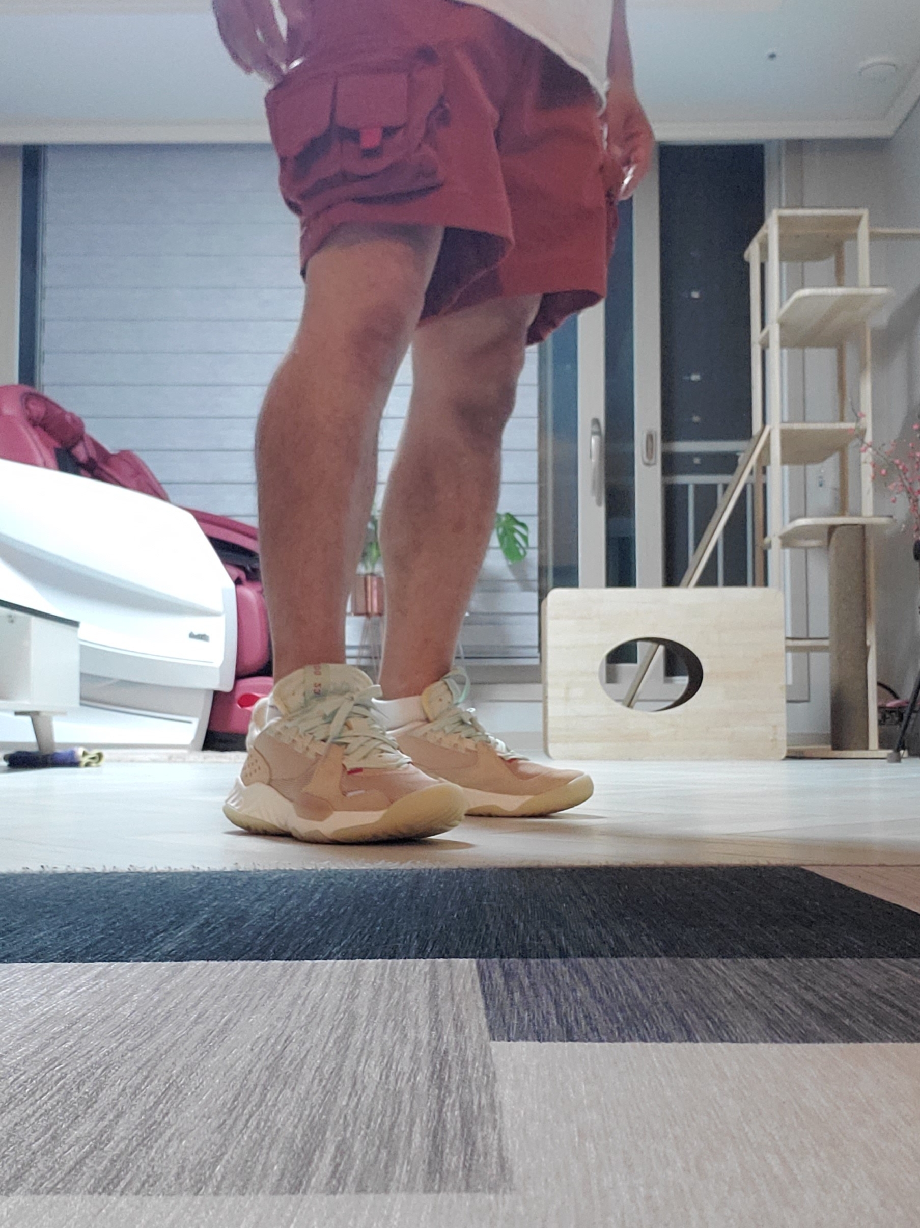 Jordan Delta SP Vachetta Tan, Nike ACG Cargo Shorts Redstone - Asia 착용 스타일 - 2