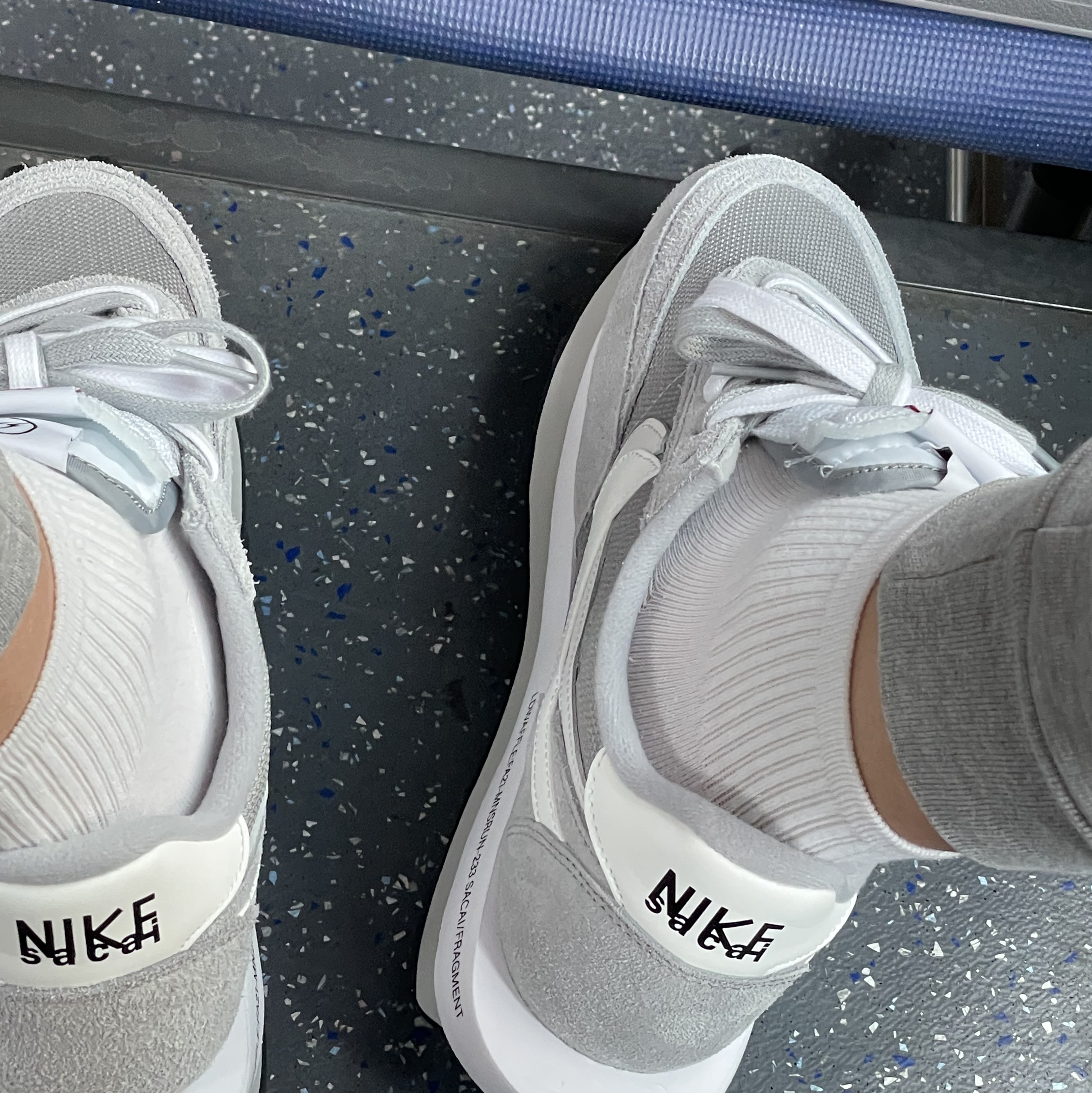 Nike x Sacai x Fragment LDWaffle Light Smoke Grey 착용 스타일