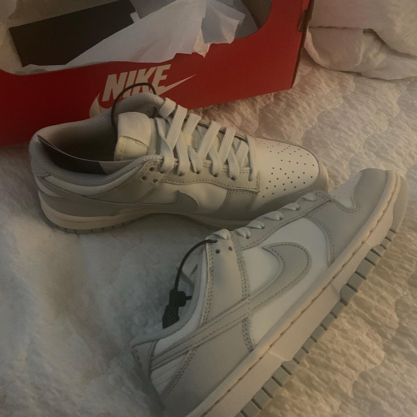 (W) Nike Dunk Low Light Bone 착용 스타일 - 1