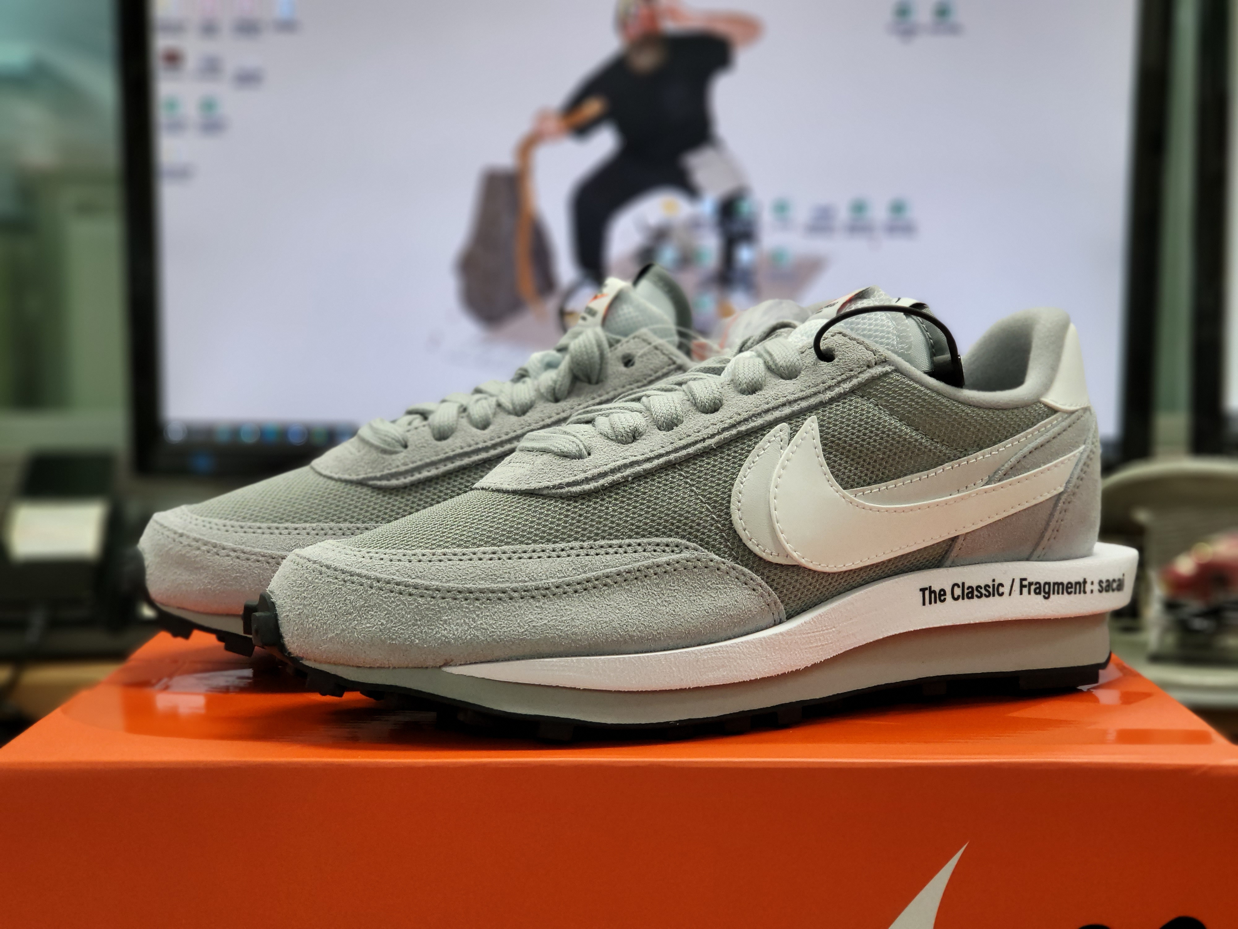Nike x Sacai x Fragment LDWaffle Light Smoke Grey 착용 스타일