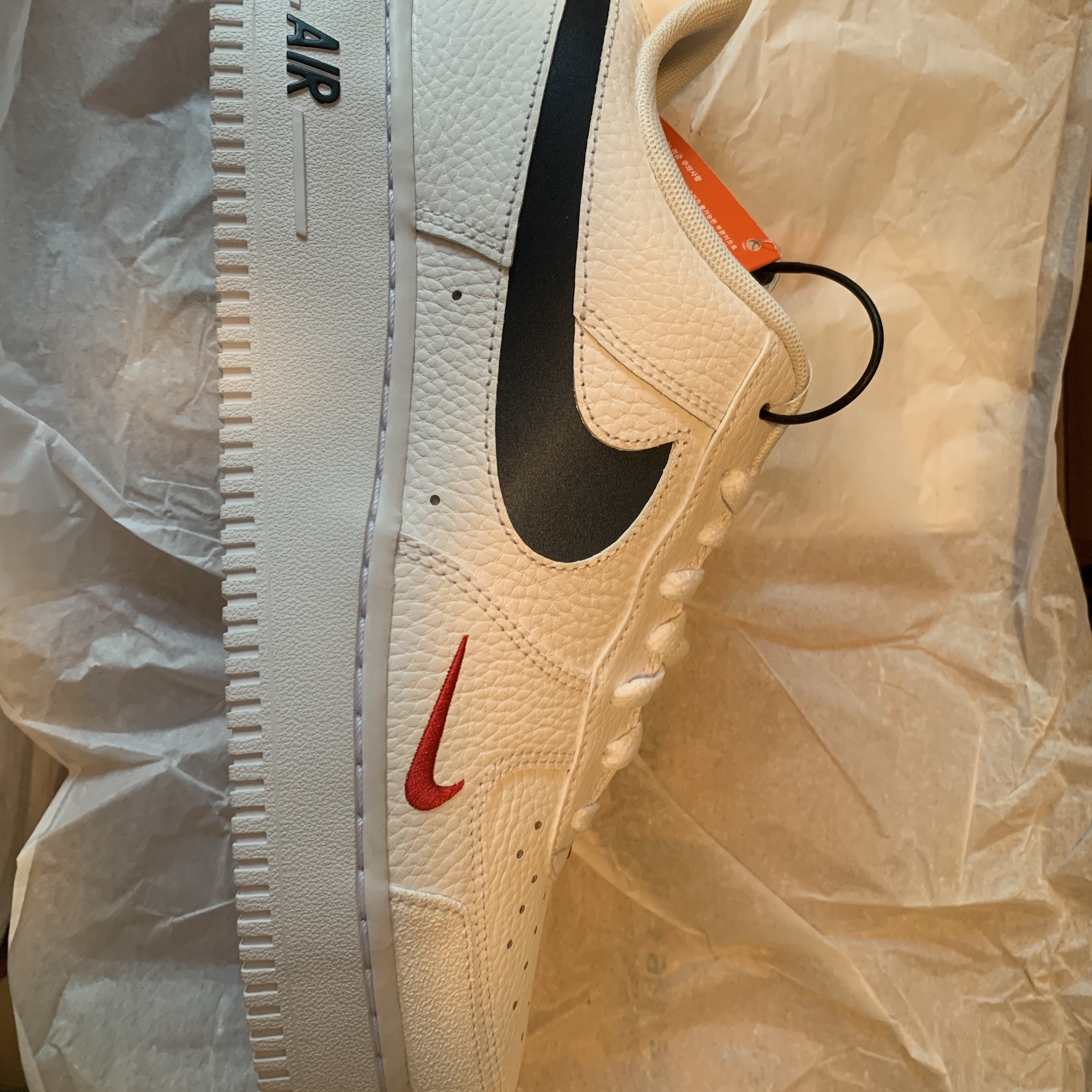Nike Air Force 1 LV8 Patriots 착용 스타일
