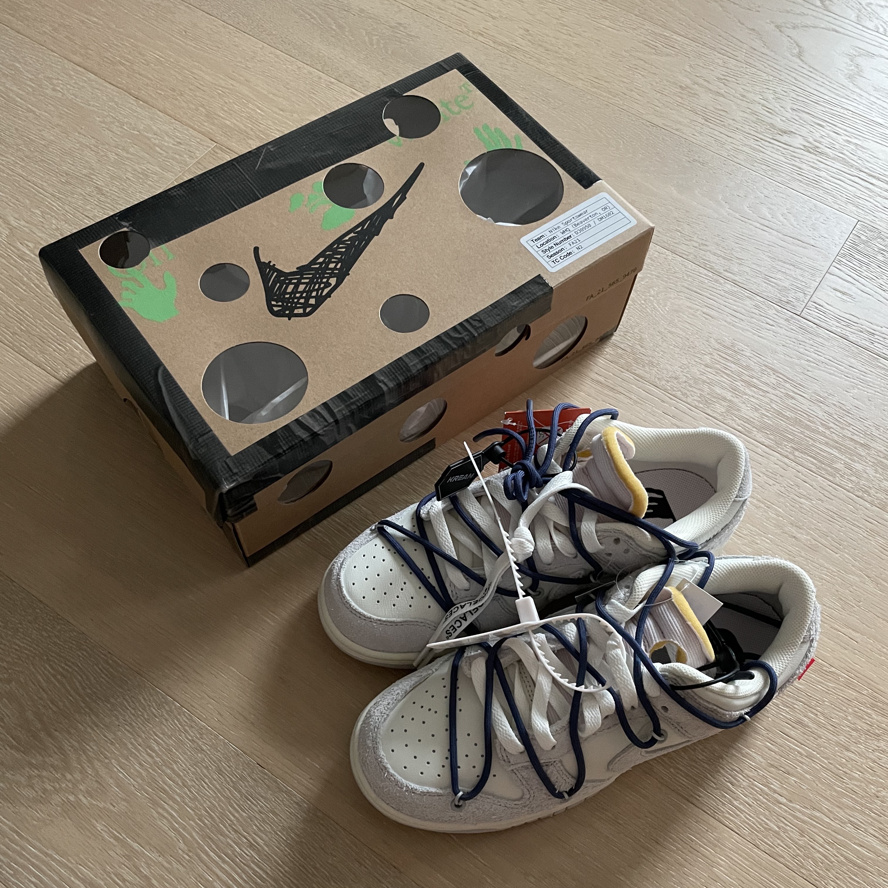 Nike x Off-White Dunk Low The 50 - Lot 18 착용 스타일