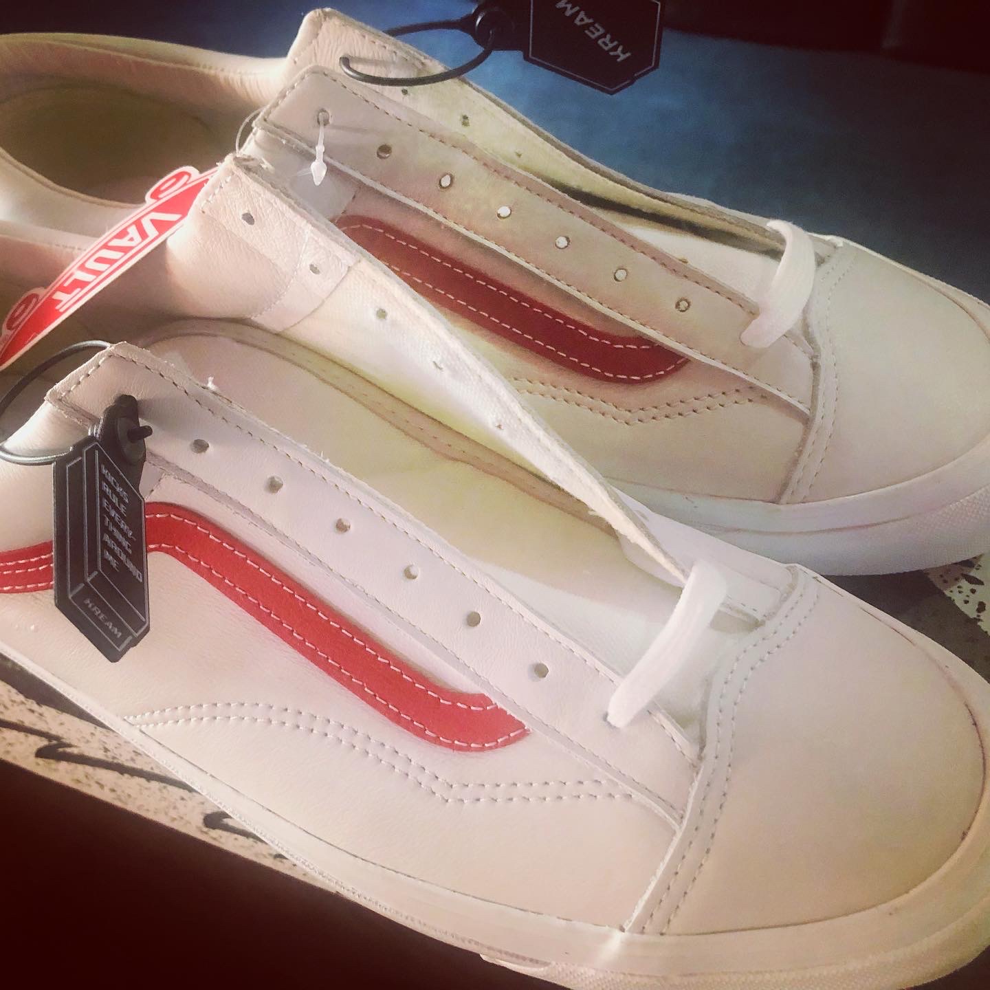Vans Vault OG Style 36 LX Red 착용 스타일 - 1