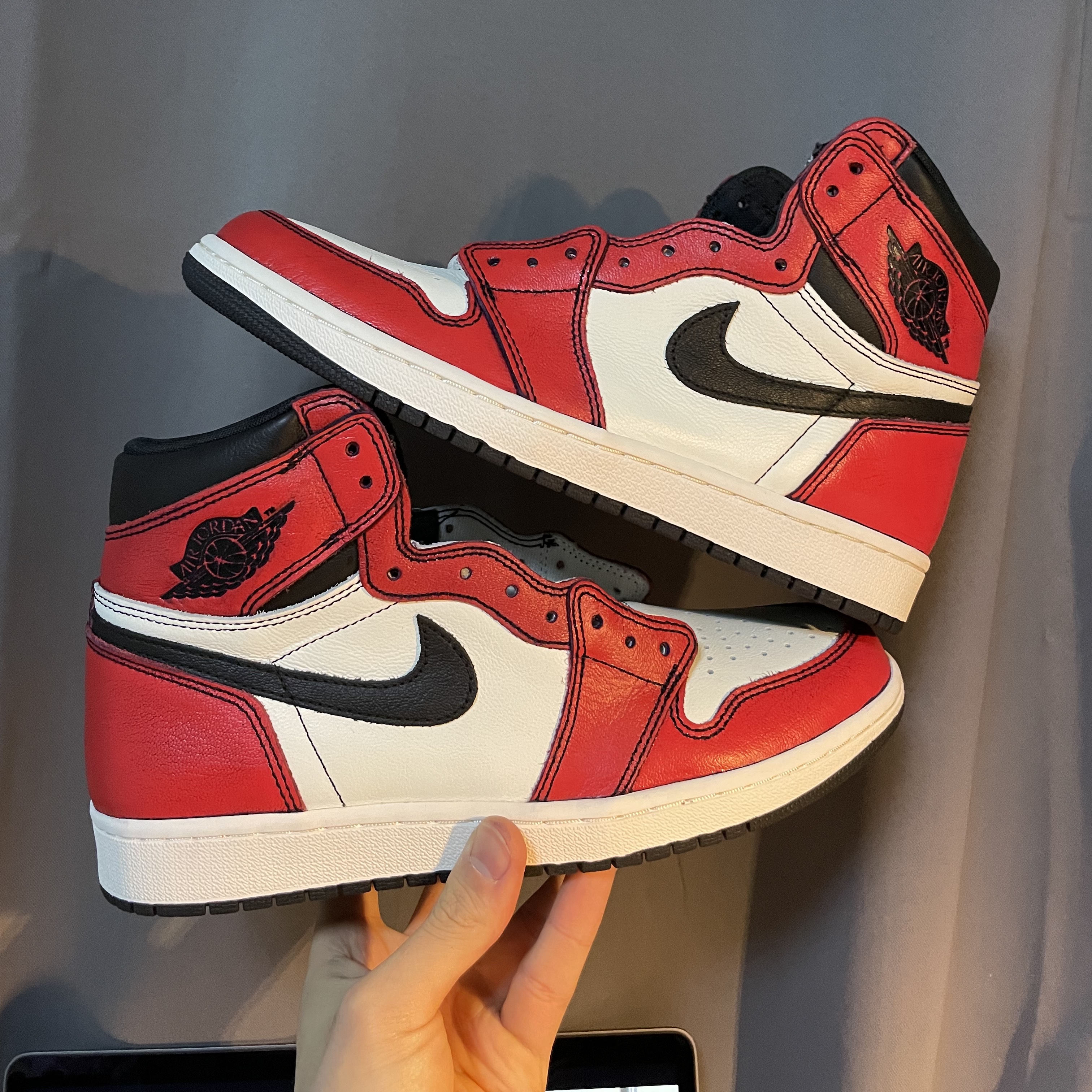 Jordan 1 Low OG Neutral Grey, Jordan 1 Retro High OG Defiant SB LA to Chicago 착용 스타일 - 2