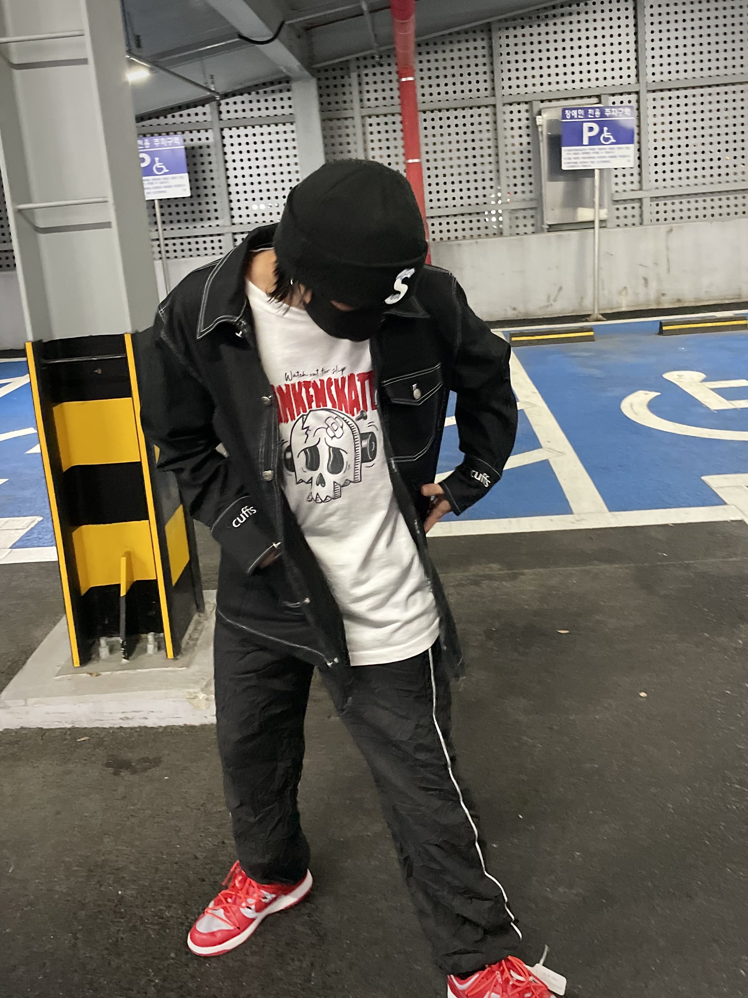 Nike x Off-White Dunk Low University Red 착용 스타일 - 4
