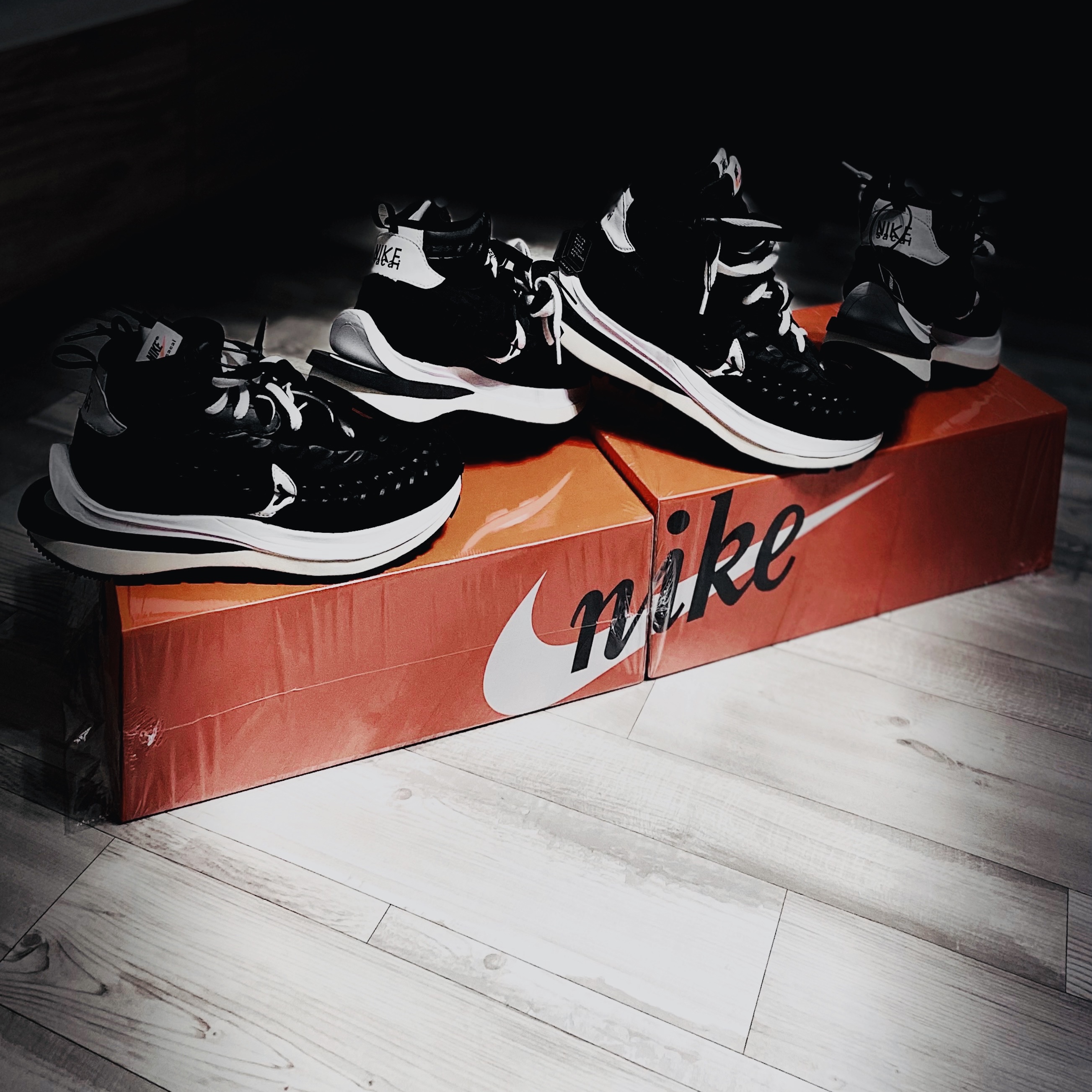 Nike x Sacai x Jean Paul Gaultier VaporWaffle Black White, Nike x Matthew M Williams NRG AW84 Cap Black 착용 스타일 - 1